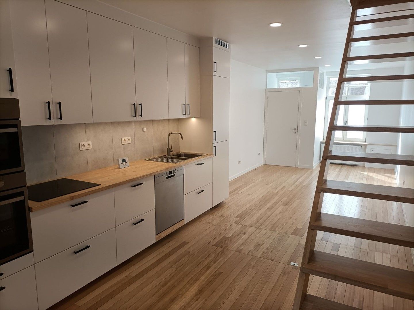 Instapklare, gezellige woning vlakbij centrum Heule! foto {{pictureIndex}}