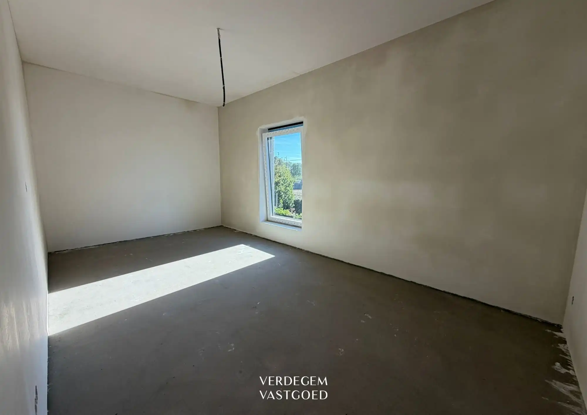 Knappe nieuwbouwwoning met 3 slaapkamers, inpandige garage op zonnig perceel van 371m² foto 4