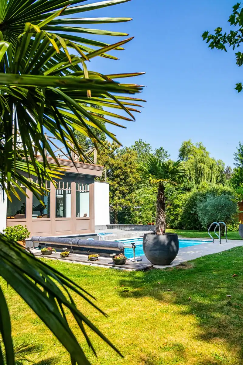 Ruime villa met zwembad en panoramische vergezichten foto 36
