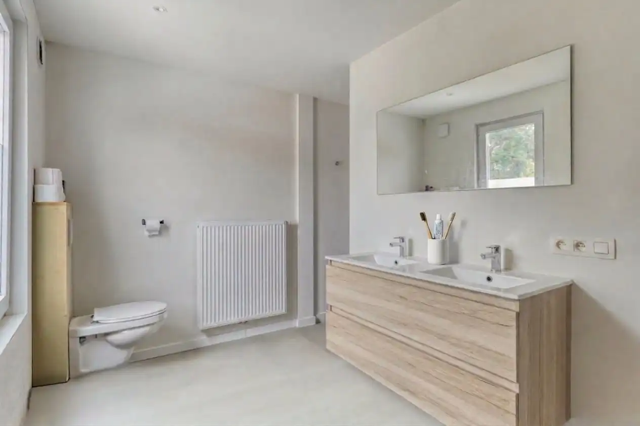 Ruime, volledig instapklare woning in het centrum van Ledegem foto 5