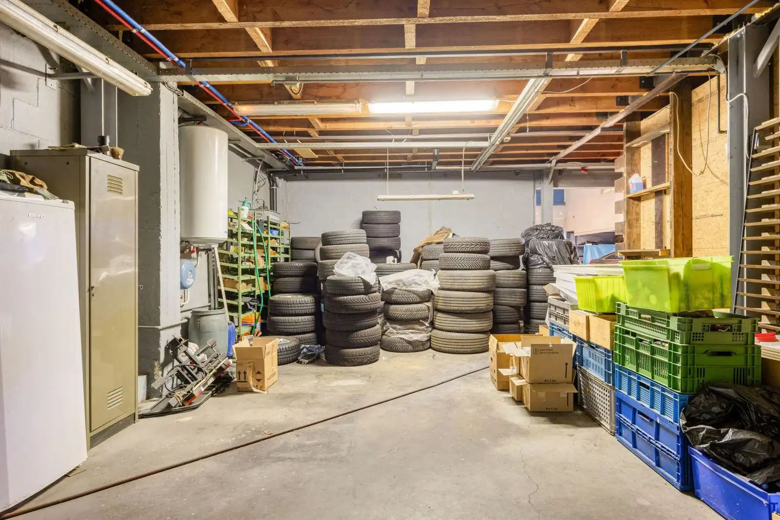 Opbrengsteigendom: woning, loft en loods met bureau te koop foto 15