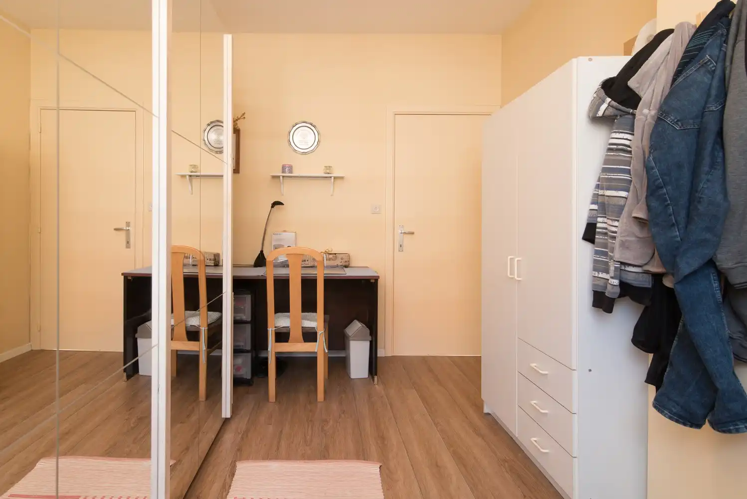 MAGISTRAAL HERENHUIS IN HET CENTRUM VAN NIEUWPOORT-STAD – OFFICIËLE 4-STERREN VAKANTIEWONING MET APPARTEMENT, INKOMSTEN EN 2 GARAGES foto 37