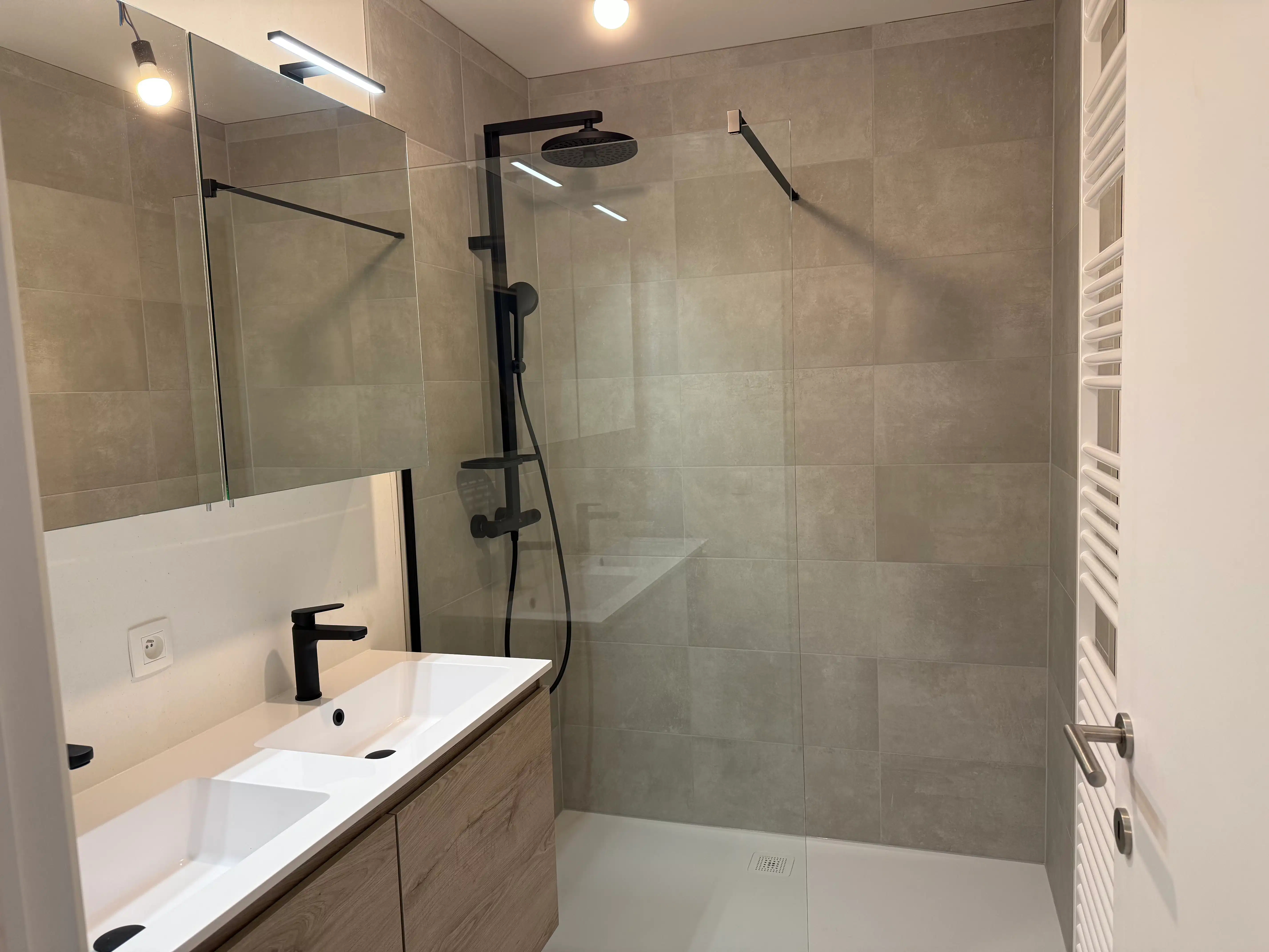 Te huur: Ruim duplexappartement met 3 slaapkamers in Sint-Joris-Winge foto 9