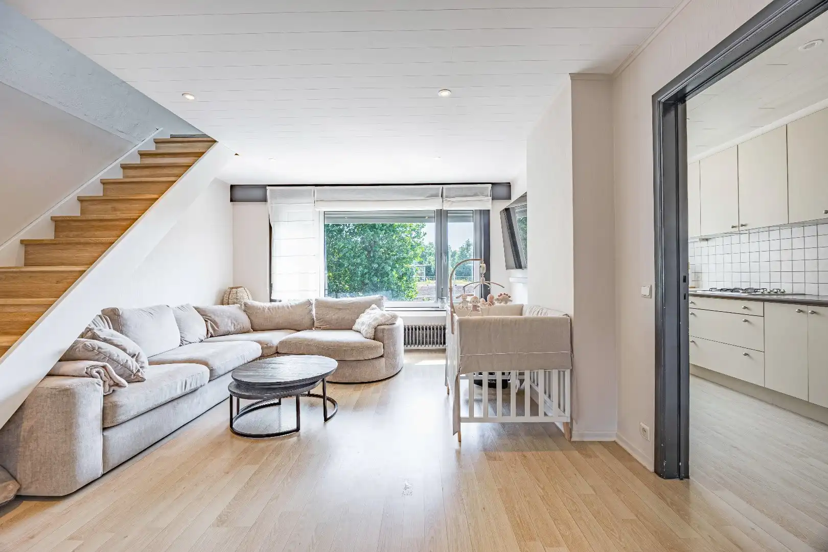 Ruim en energiezuinig appartement met 3 slaapkamers, ruim terras en privatief tuingebruik foto 2