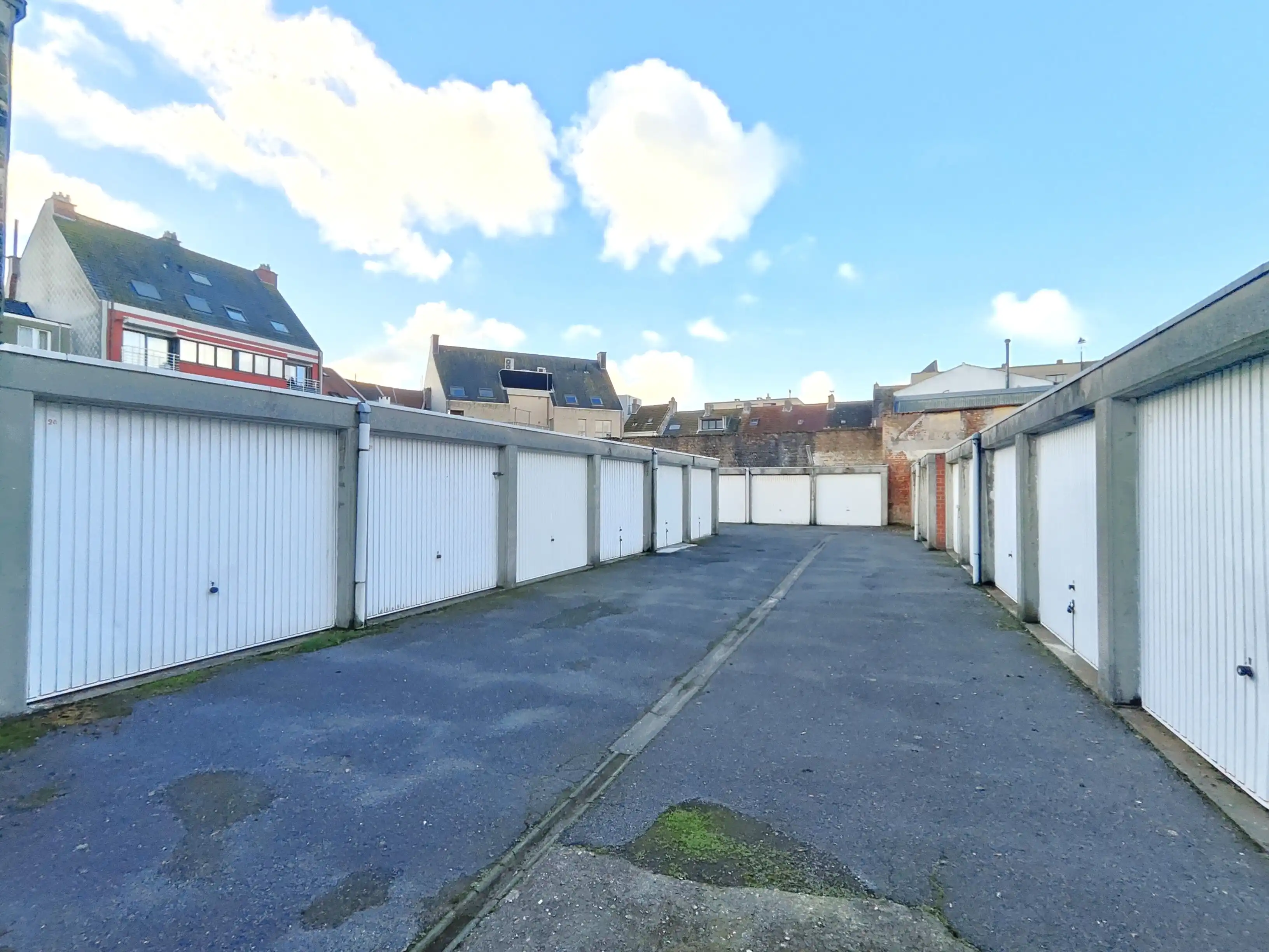 6 garageboxen te koop te Oostende!* foto 6
