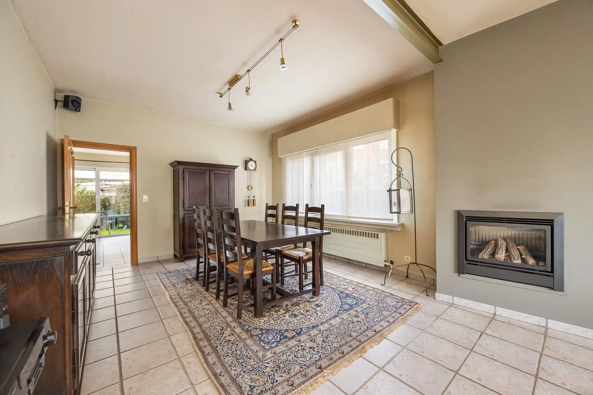 Halfopen bebouwing met potentieel in groene Bosheidelaan! foto 6