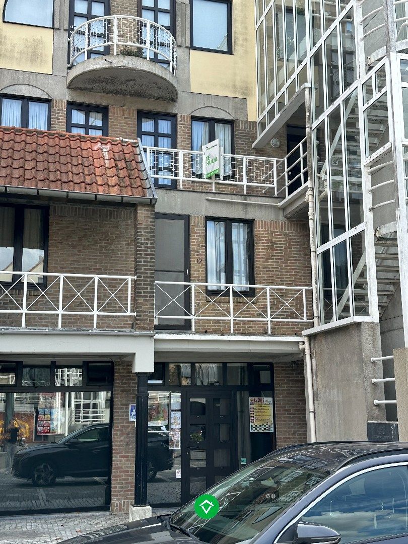 Gezellig 1-slaapkamer appartement met 2 terrassen in hartje Koekelare foto {{pictureIndex}}