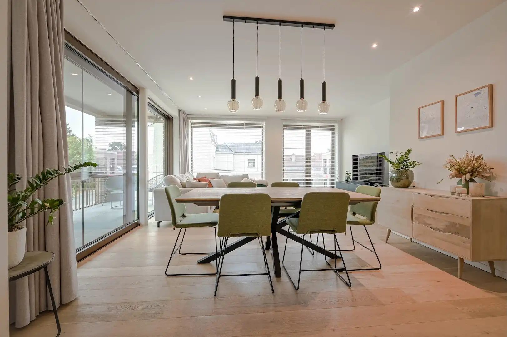 Stijlvol afgewerkt appartement met open zichten, zuidgericht terras, autostaanplaats en berging foto 10