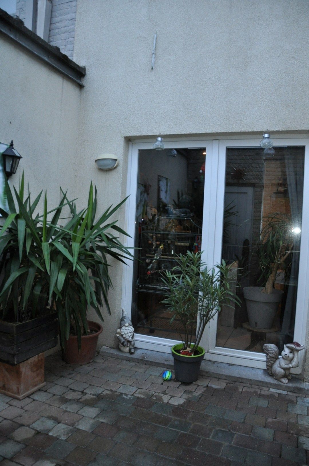 Gezellige rijwoning in het centrum van Izegem - drie slaapkamers - aankoop garagebox mogelijk. foto 16