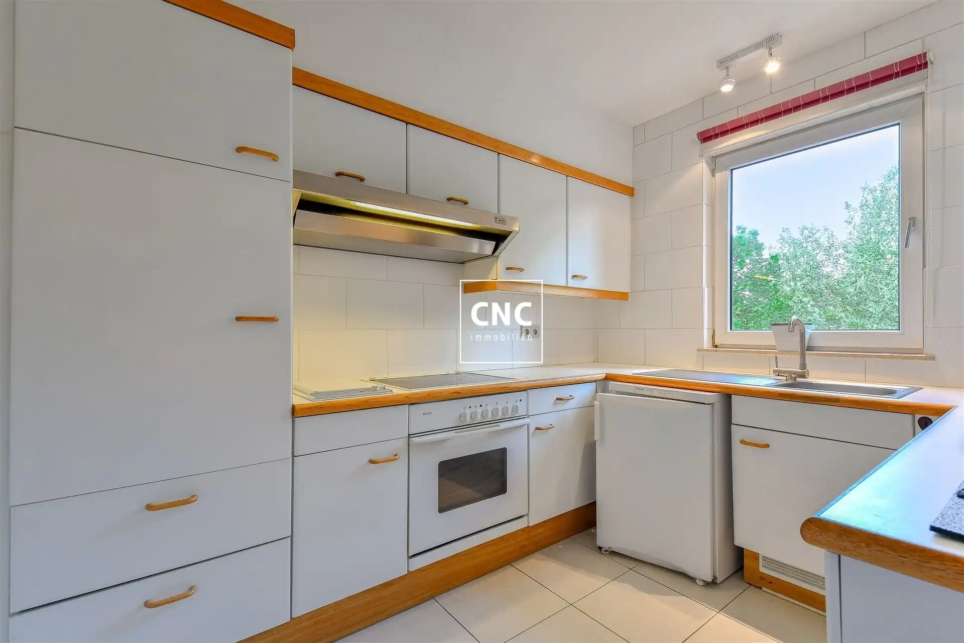 Instapklaar appartement met open zicht-Maurice Lippensplein
 foto 4