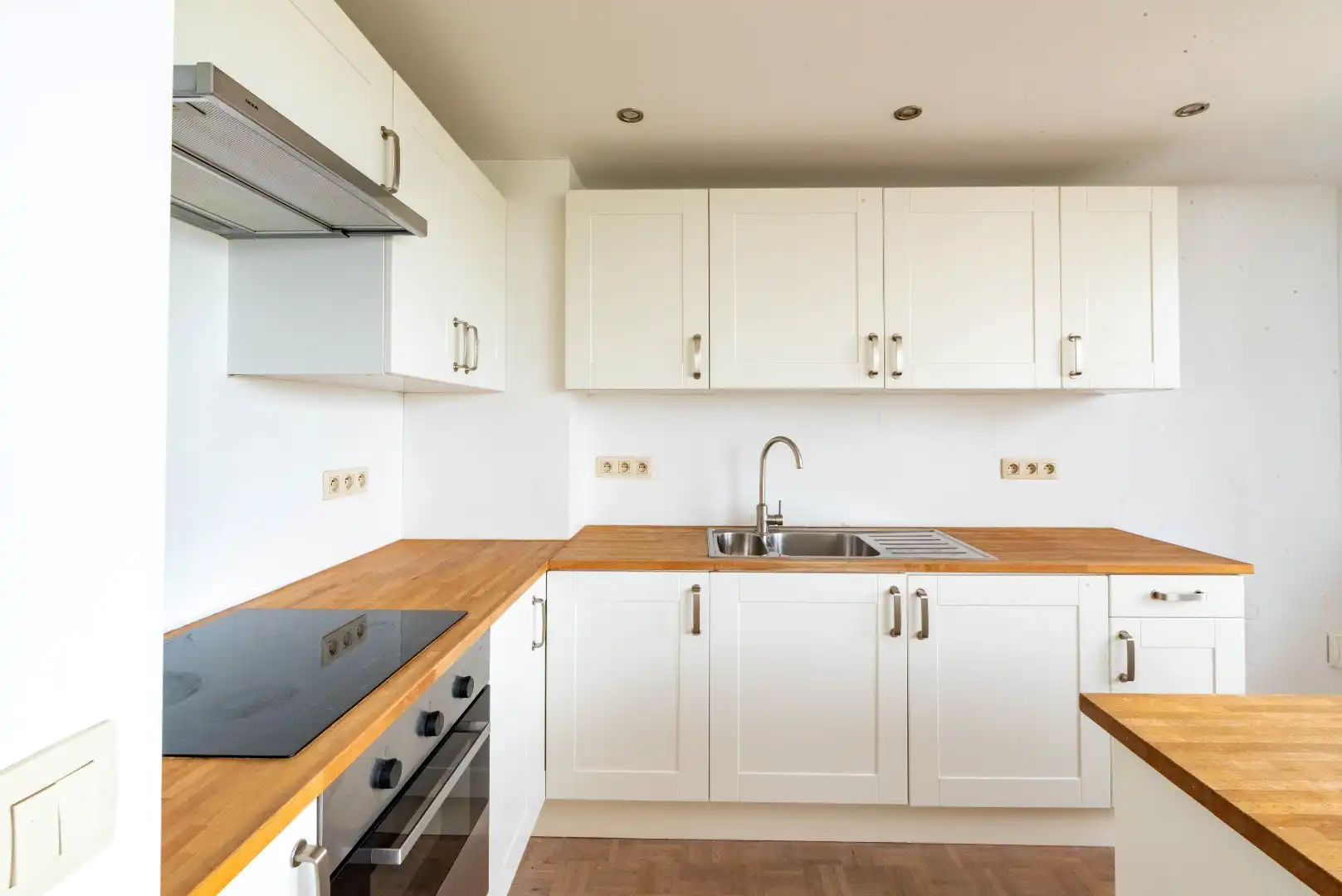 2 slaapkamer appartement met veel lichtinval foto 4