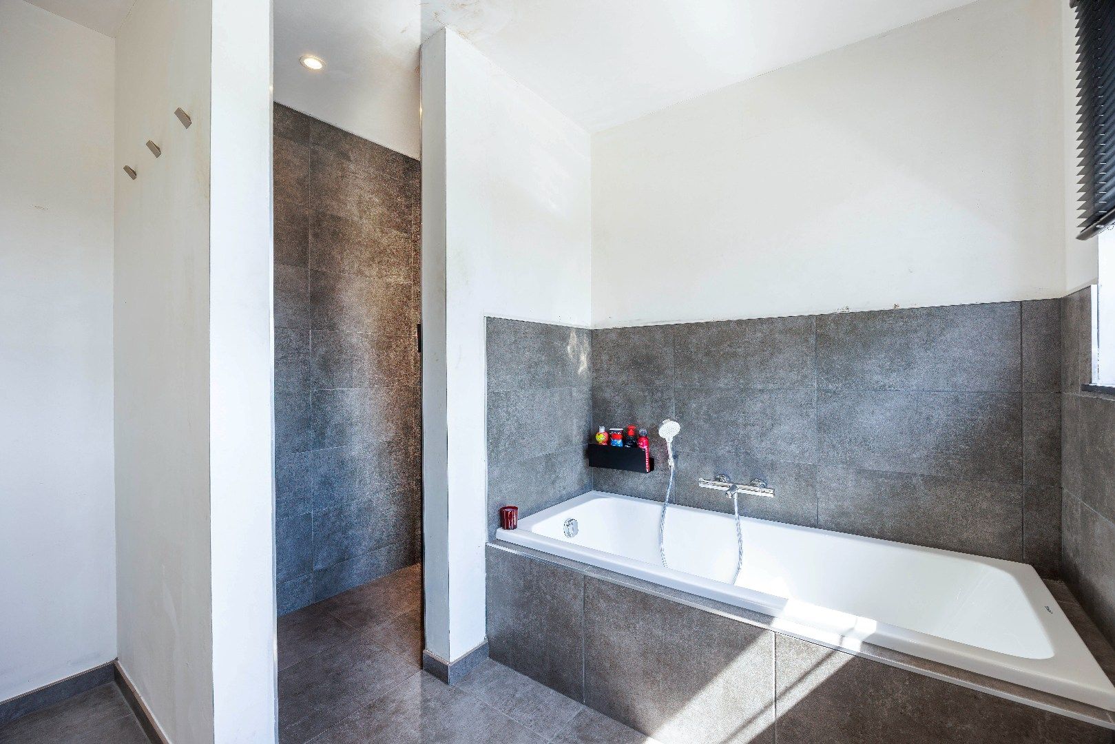 Recent gebouwde BEN-woning te koop in Maldegem (Kleit) foto 17