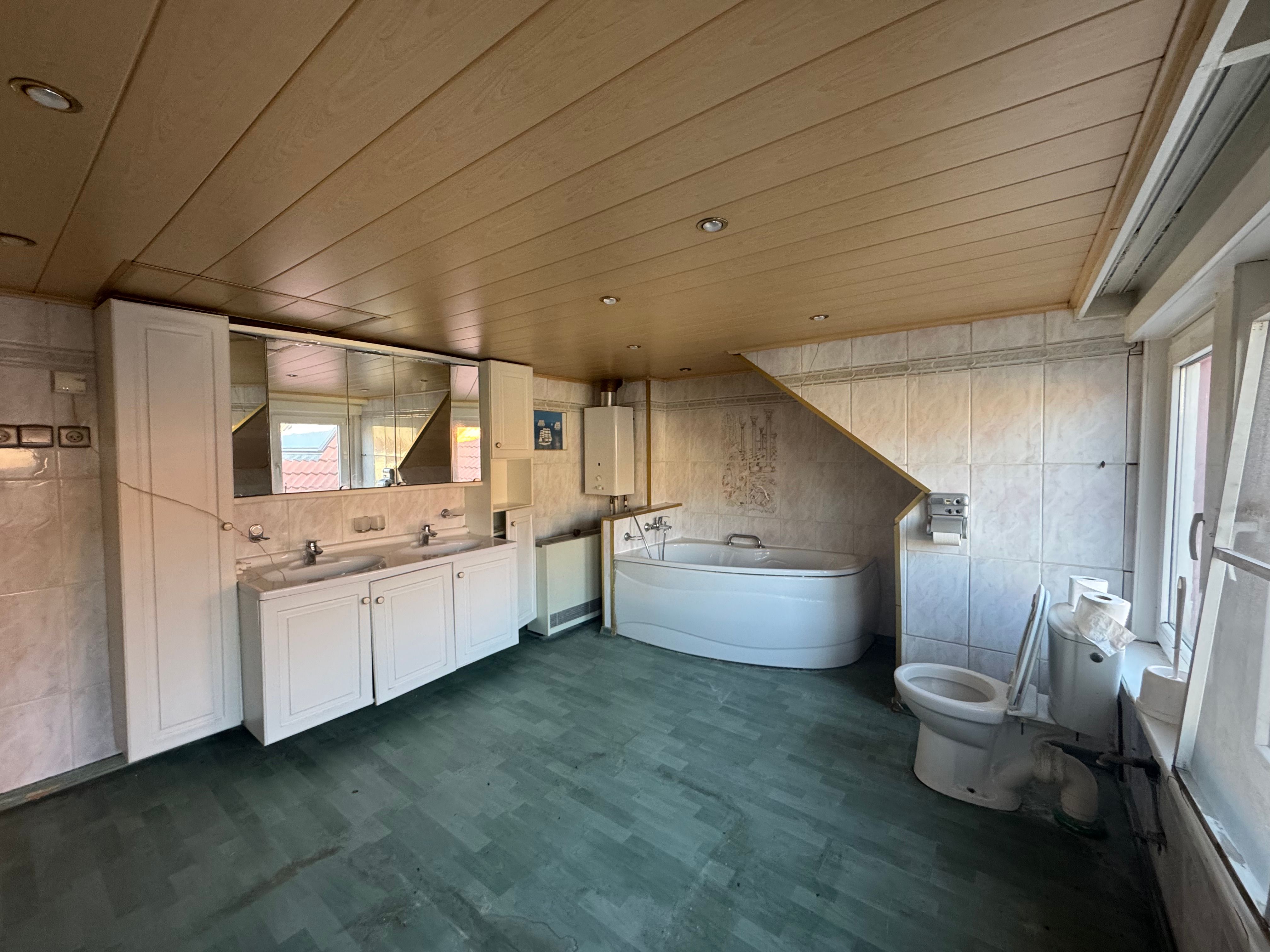 Te renoveren woning foto 11