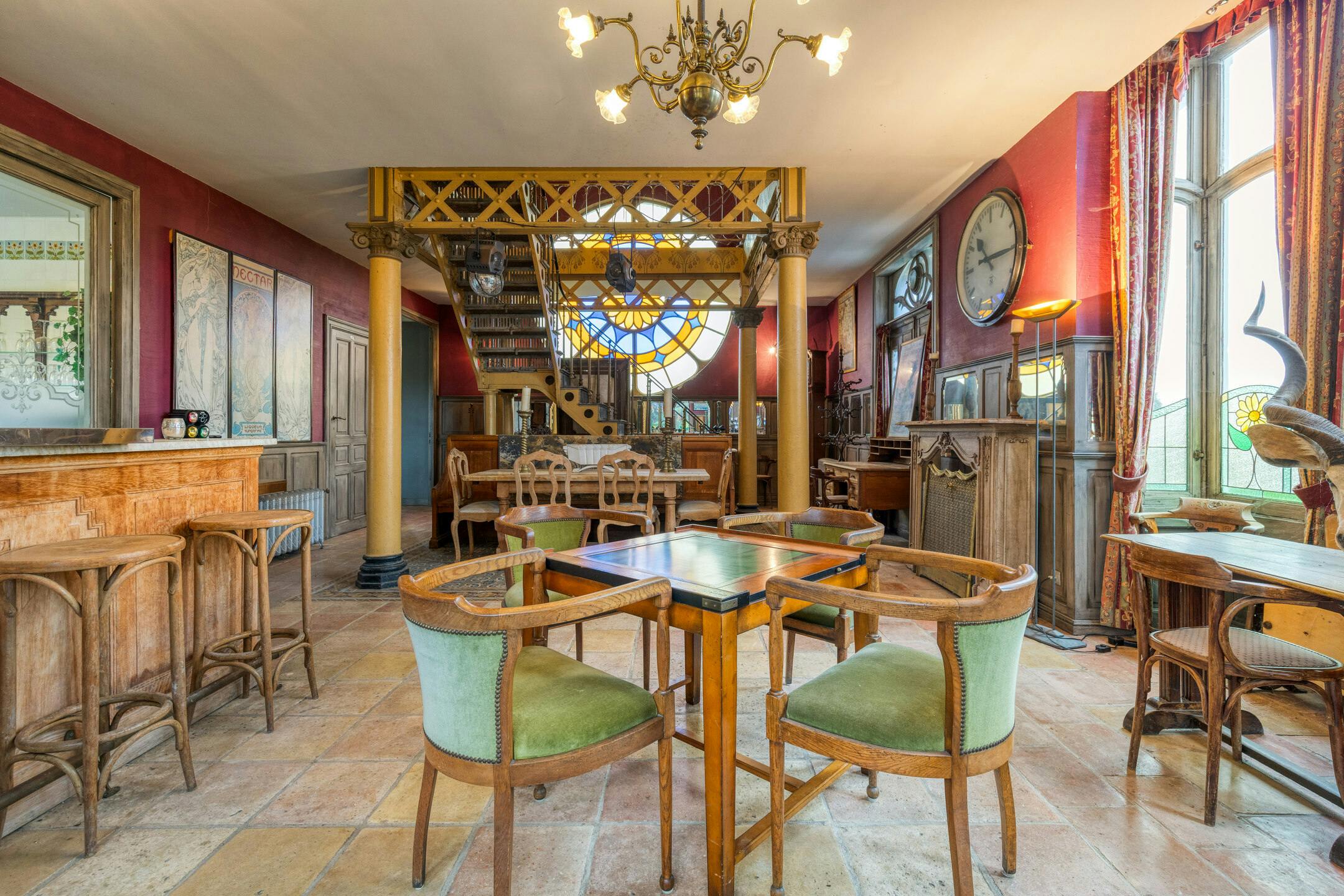 Uniek karaktervol pand met tal van mogelijkheden te Gistel foto 11