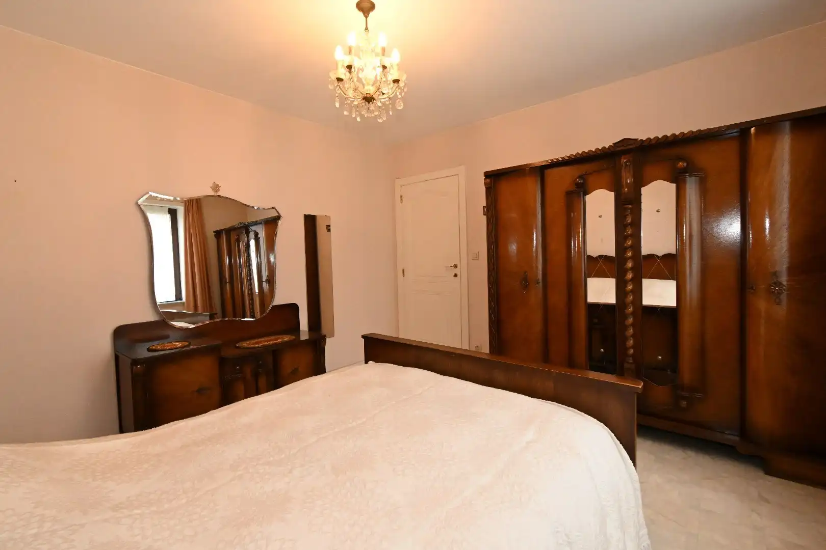 Instapklaar appartement met 2  slpk. en garage gelegen centrum Maldegem foto 24