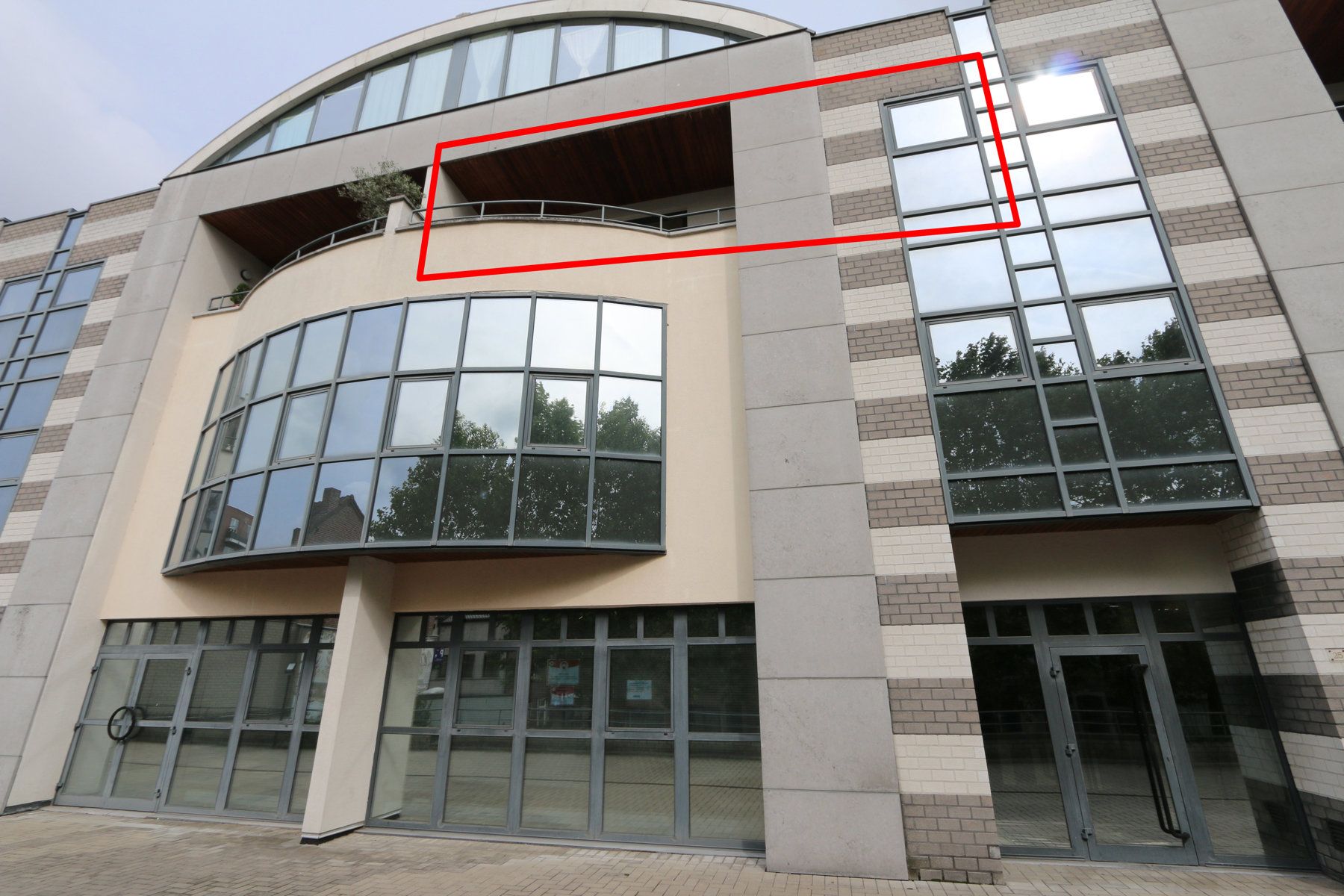 APP 2 SLK - 2 TERRASSEN - LIFT - PARKING mogelijk - CENTRUM foto {{pictureIndex}}