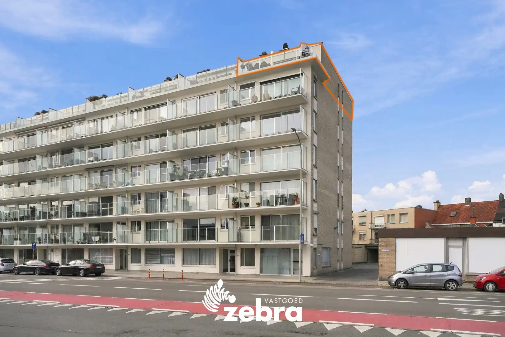 Gerenoveerd 2-slaapkamerappartement met berging & garage te Roeselare! foto 17