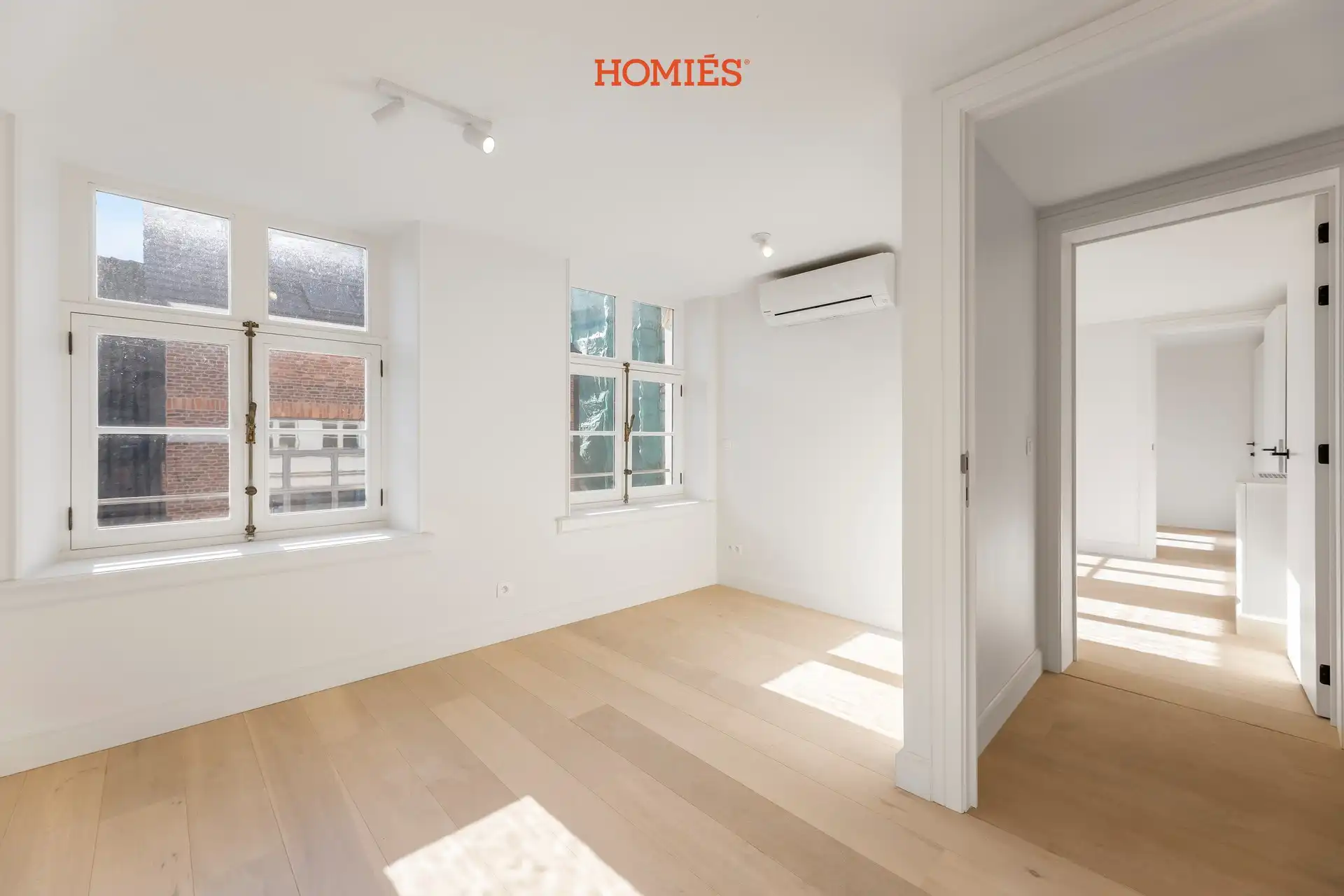 Exclusief 2-slaapkamerappartement met 2 badkamers foto 4