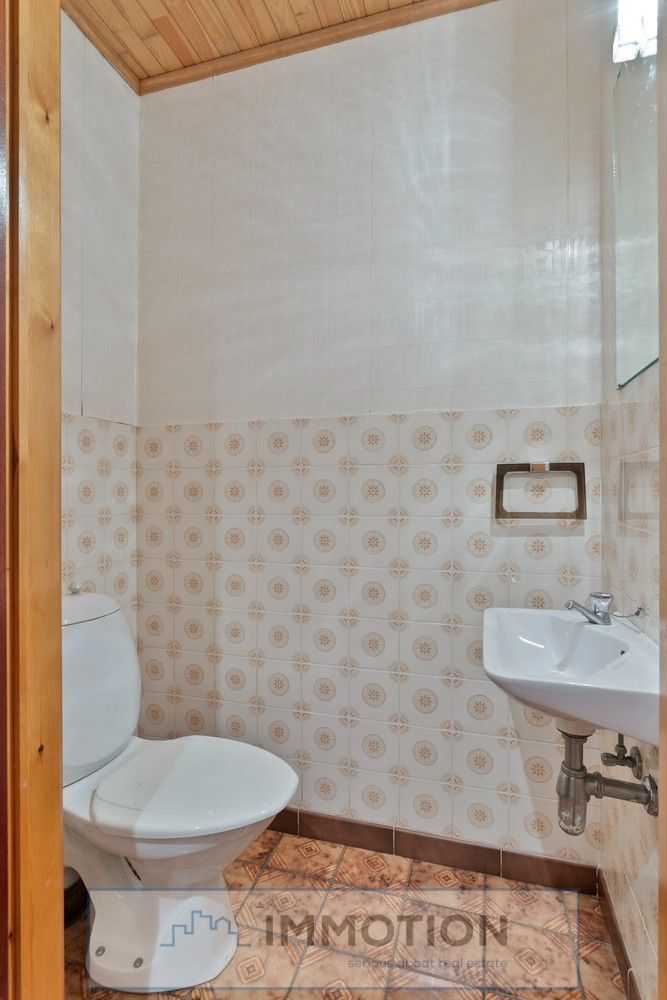 Ruime villa, 5 slaapkamers, op een perceel van 1200 m2 foto 5