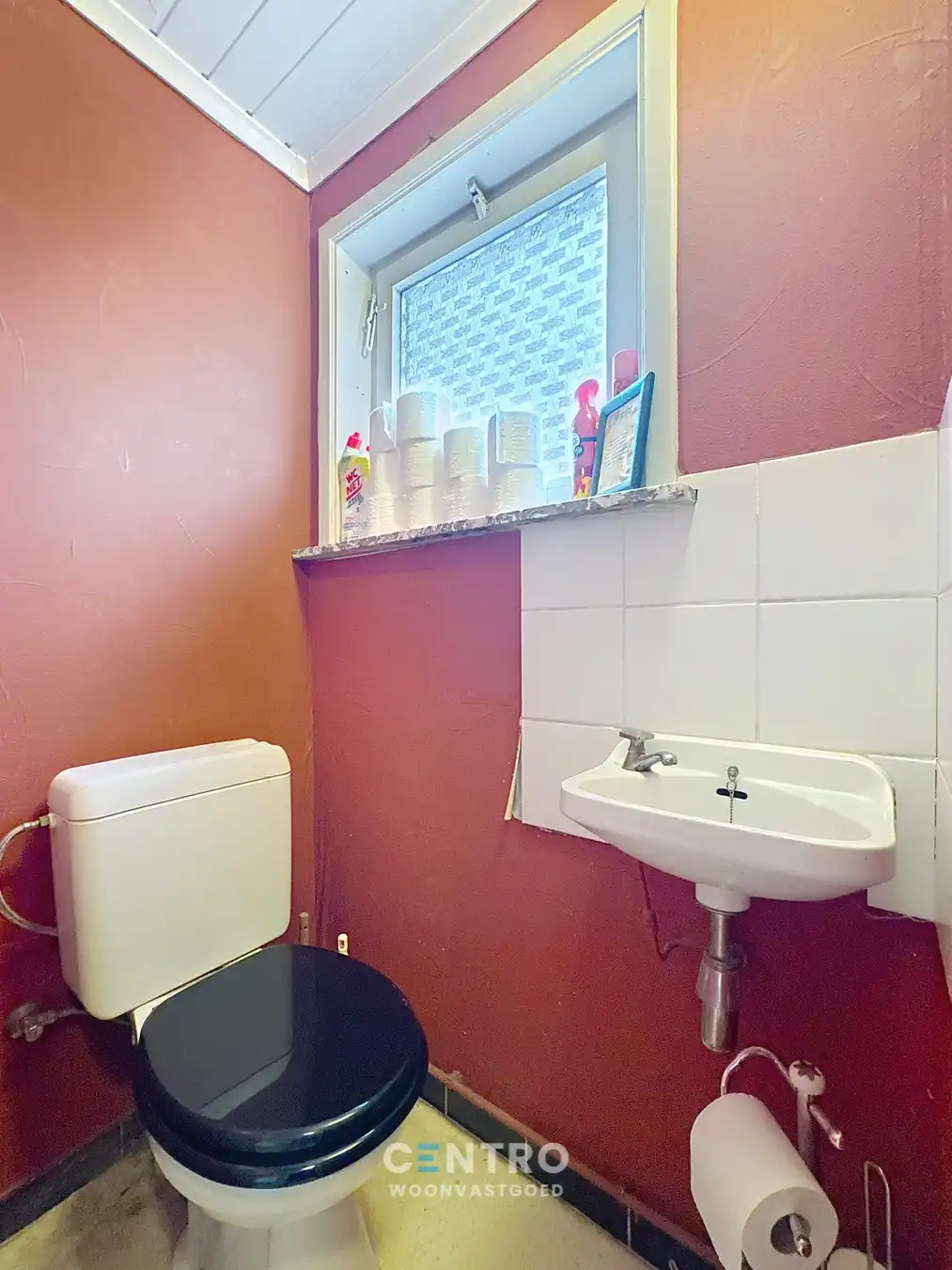 Op te frissen woning met 4 slpks én ZUIDger. tuin te Assebroek! foto 10