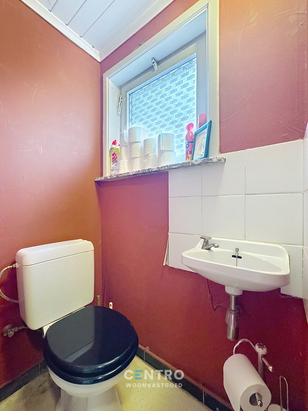 Op te frissen woning met 4 slpks én ZUIDger. tuin te Assebroek! foto 10