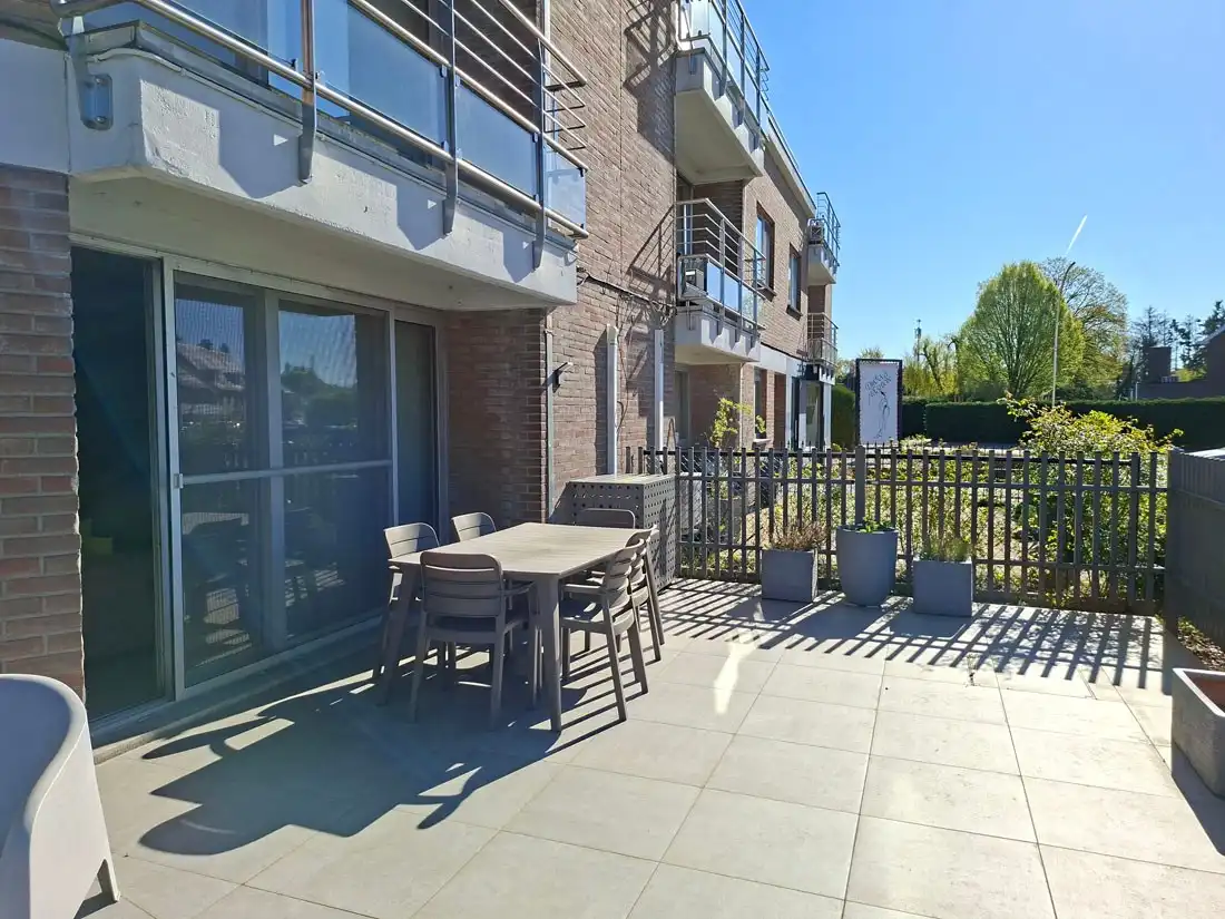 Instapklaar, smaakvol gerenoveerd appartement te Zonhoven foto 20