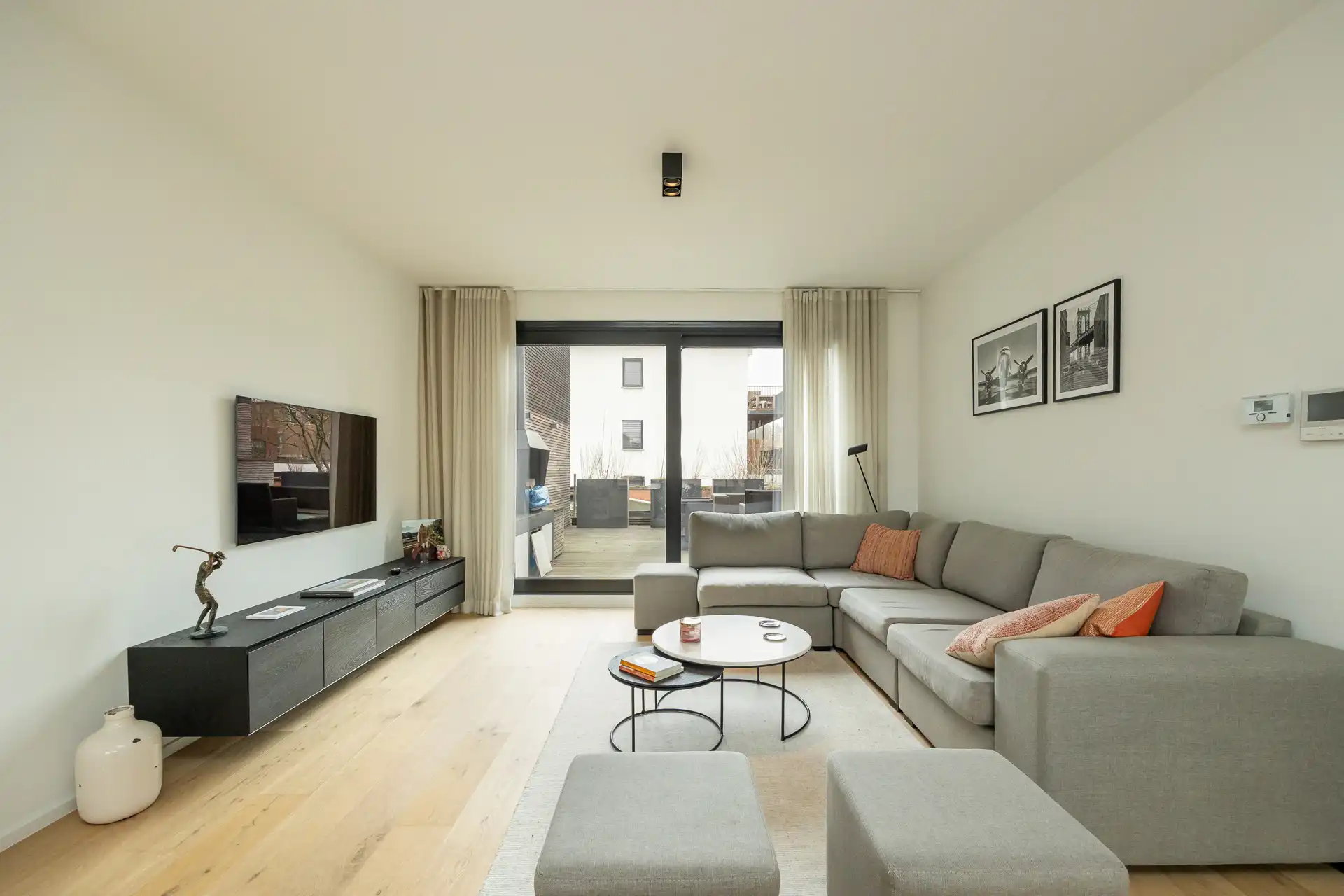 Prachtig gerenoveerde duplex met 3 slpks en giga terras foto 5