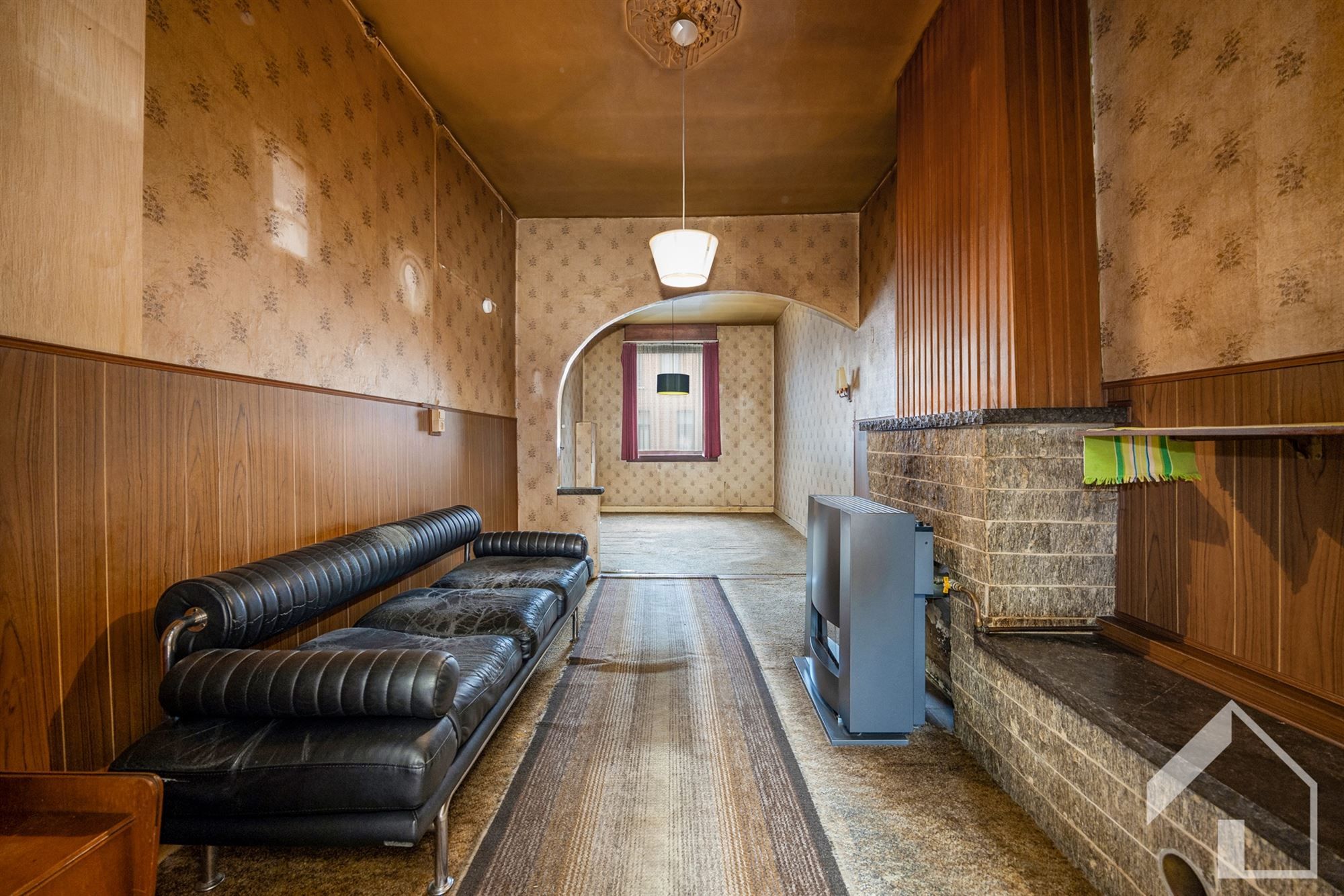 Te renoveren woning in een rustige wijk foto 6