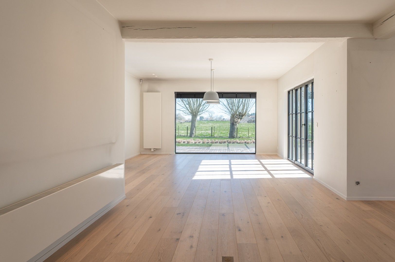Alleenstaande villa genietend van prachtige open zichten op de polders. foto 14