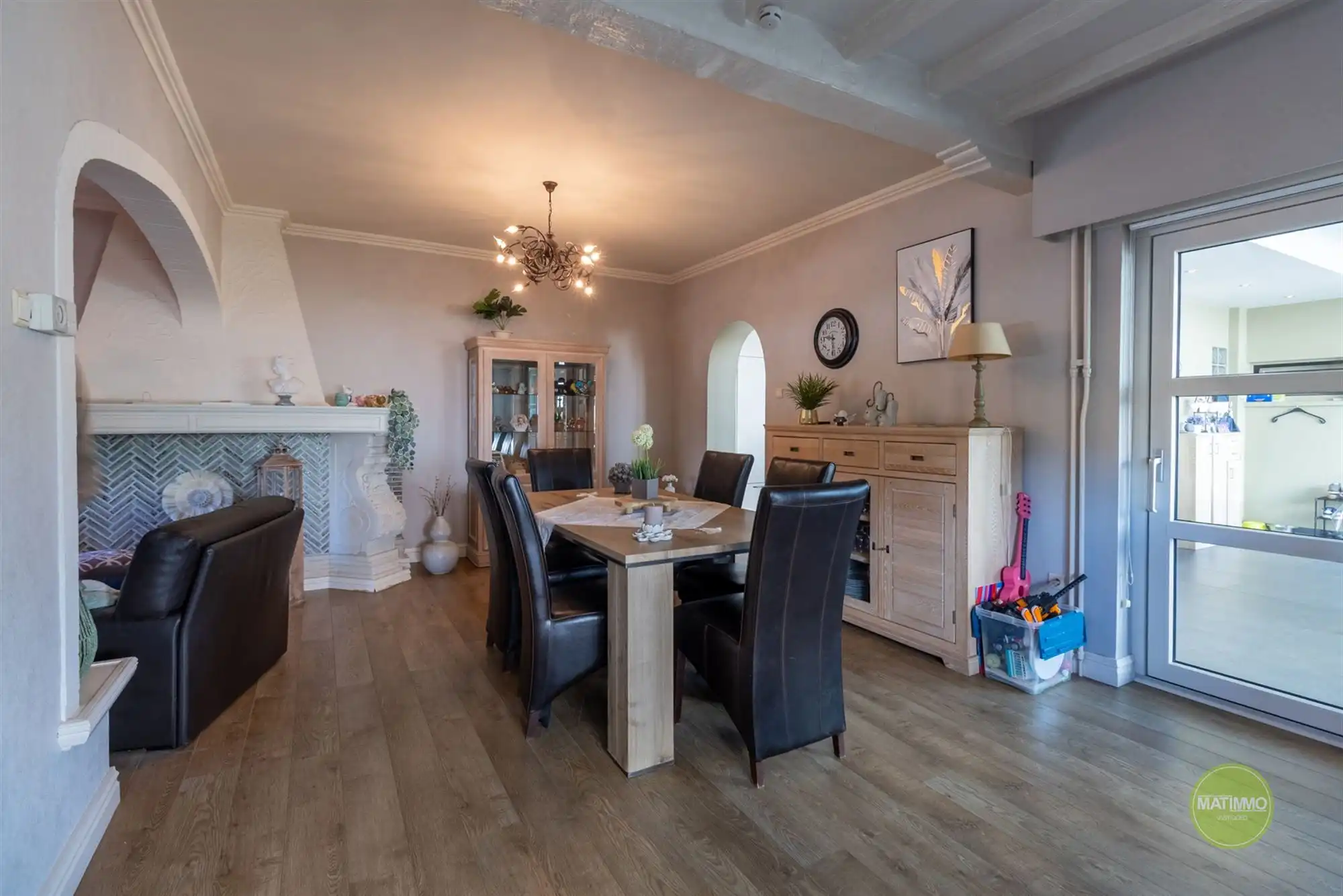 Ruime gezinswoning met 4 slaapkamers in Mol-Sluis foto 6