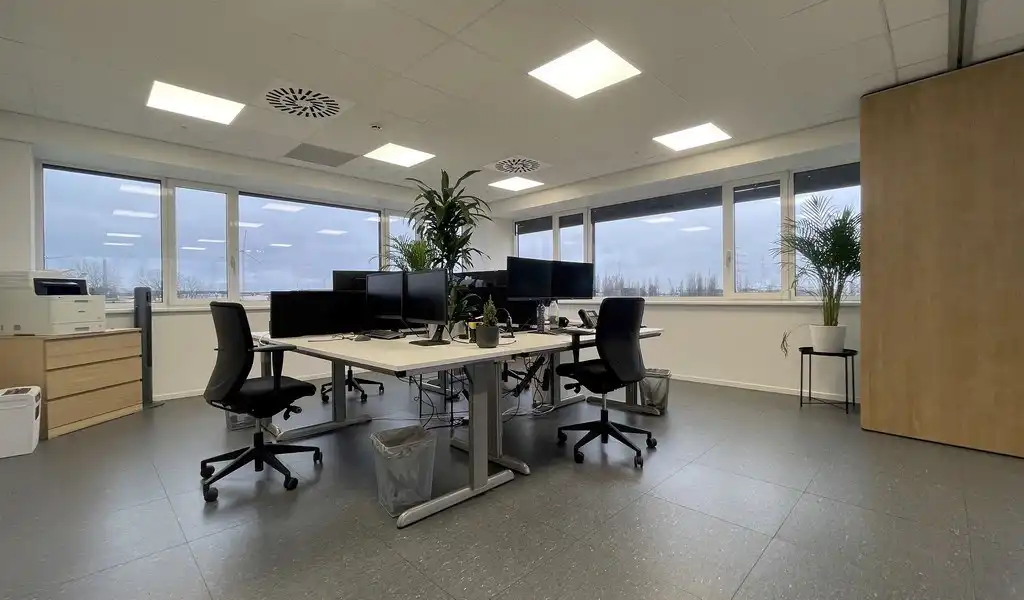 Instapklare kantoren te huur vlakbij de haven van Antwerpen foto 2