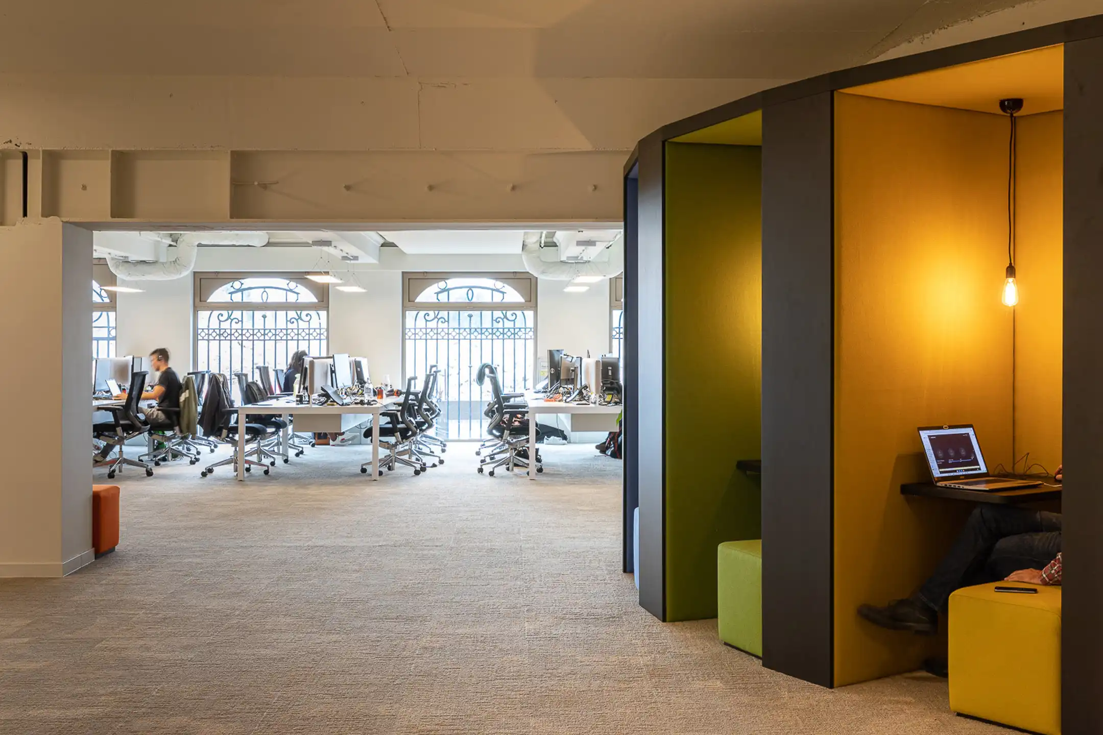 TE HUUR Kantoor foto 10