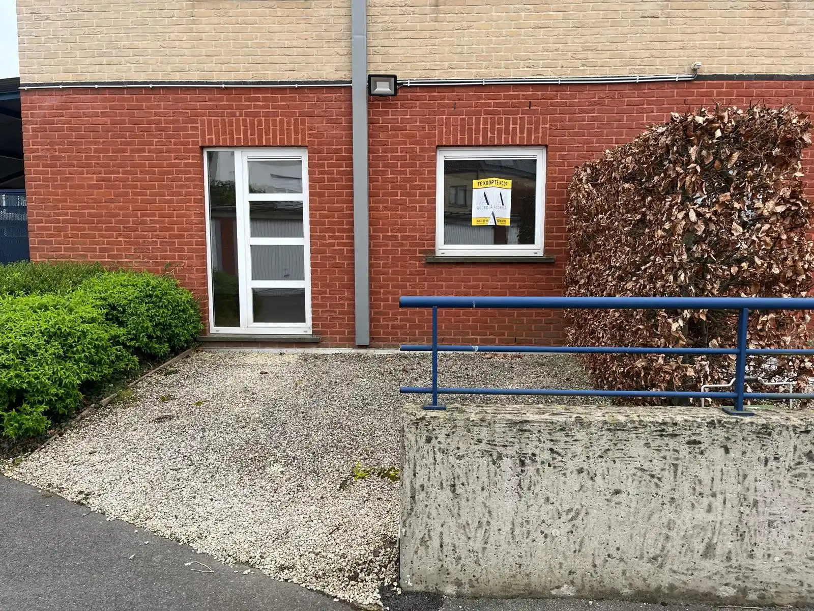 Gelijkvloersappartement met tuintje en garage foto 20