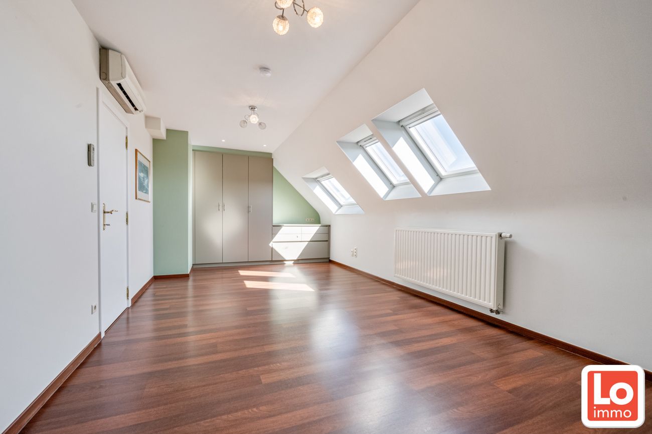 Mooi dakappartement met 3 slaapkamers, 2 badkamers, 2 terrassen (18m² & 5m²) en garagebox foto 19
