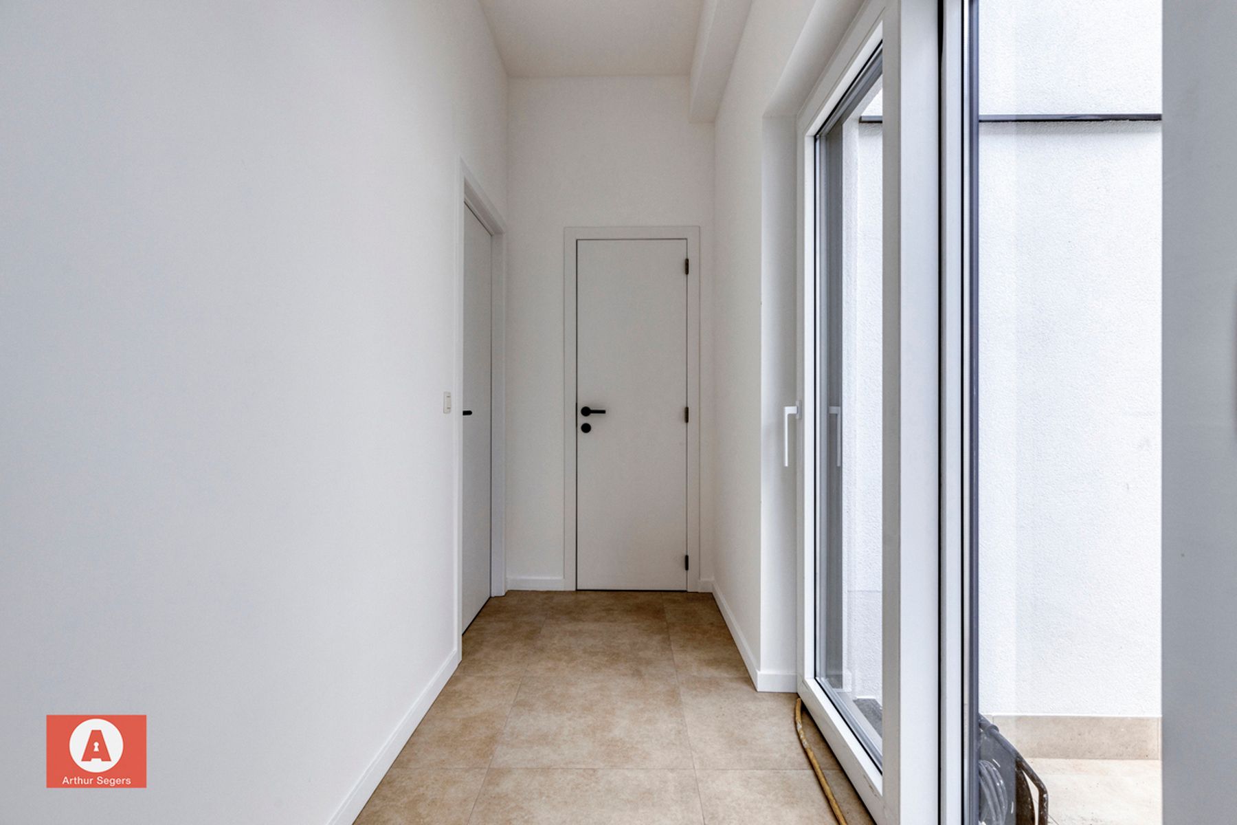 Gerenoveerde woning in hartje Baasrode foto 4