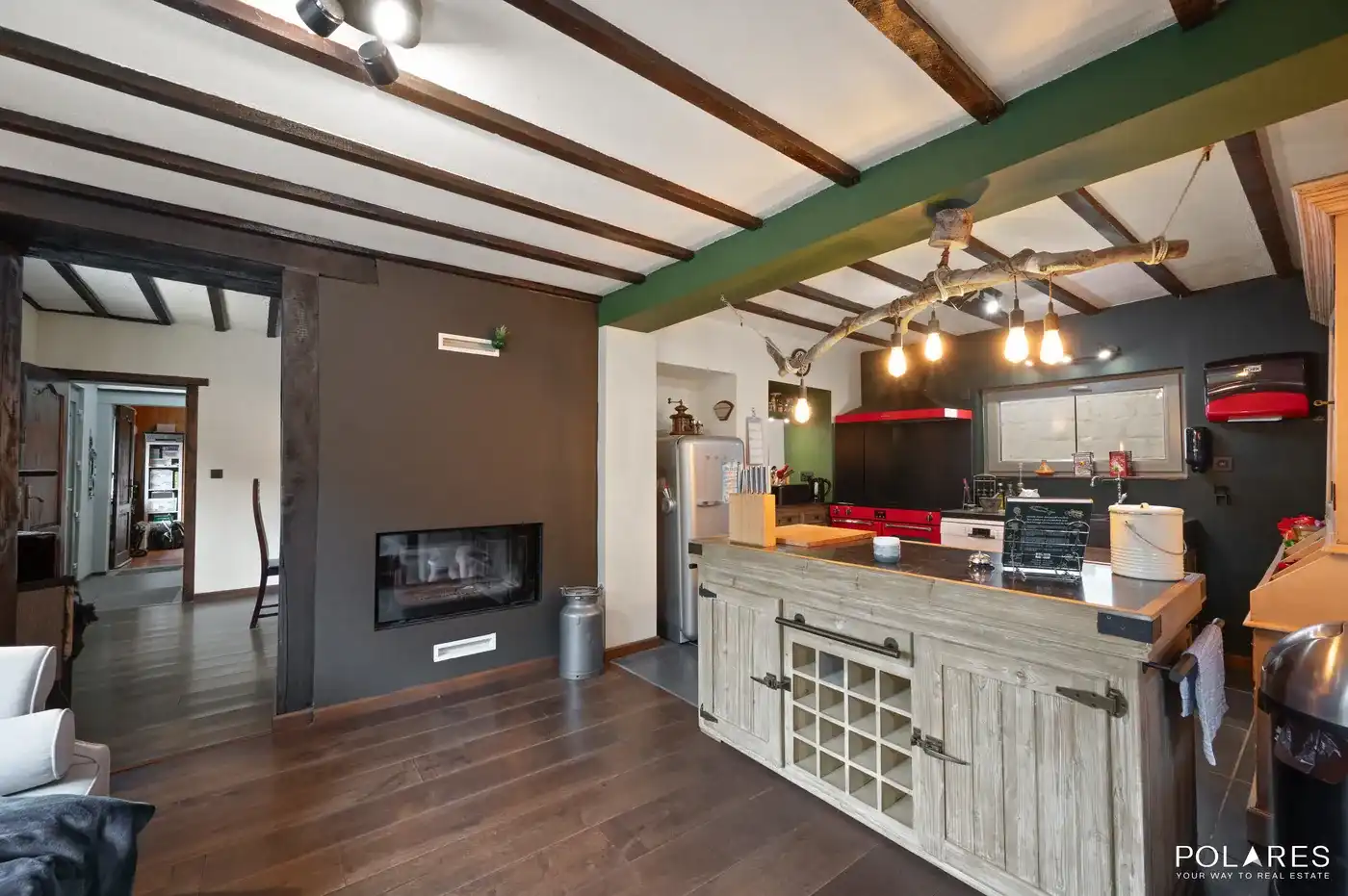 Karaktervolle landelijke woning met 4 slaapkamers, zwembad en groene tuin foto 5