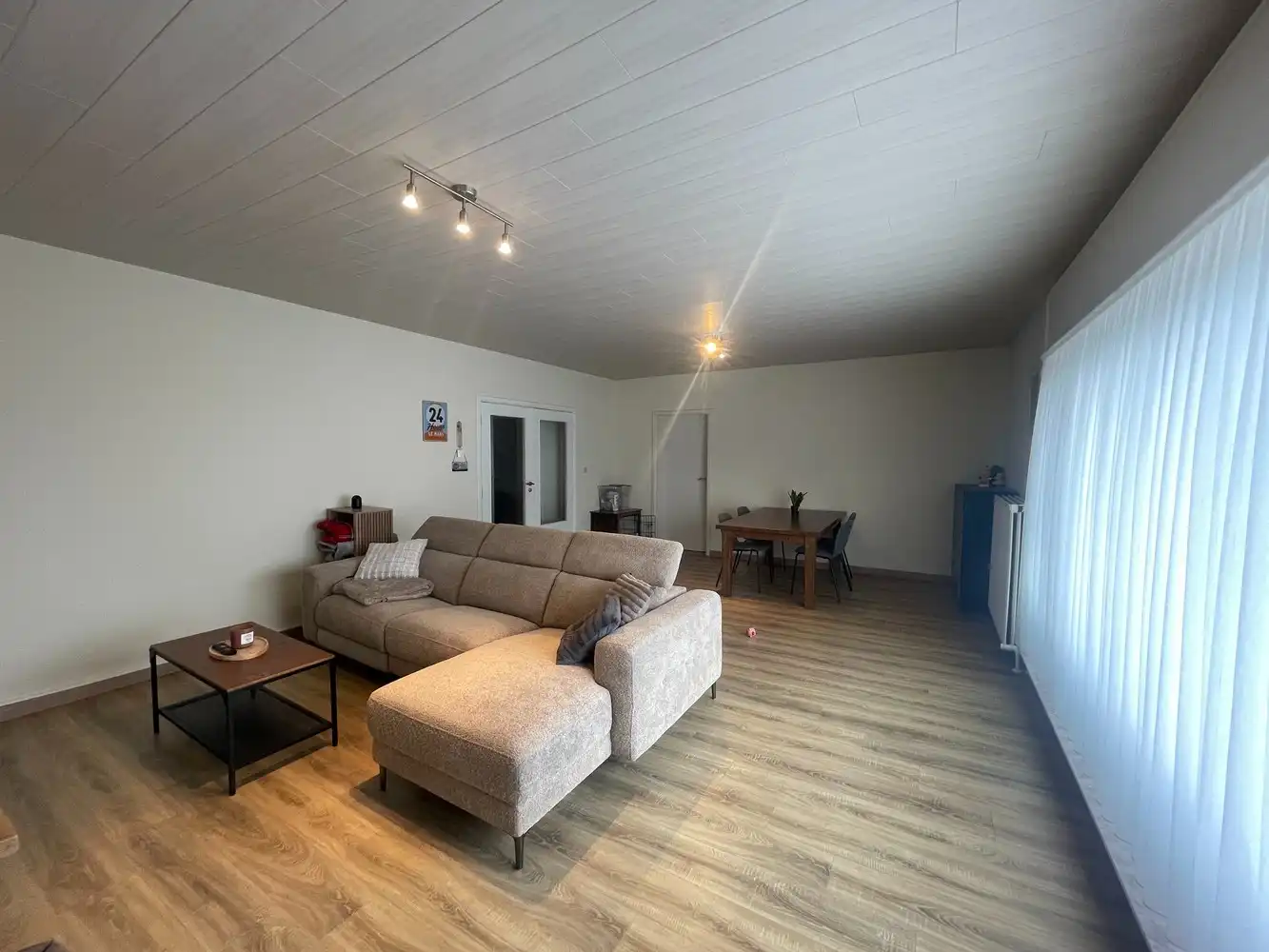 Gunstig gelegen appartement met 2 slaapkamers foto 6