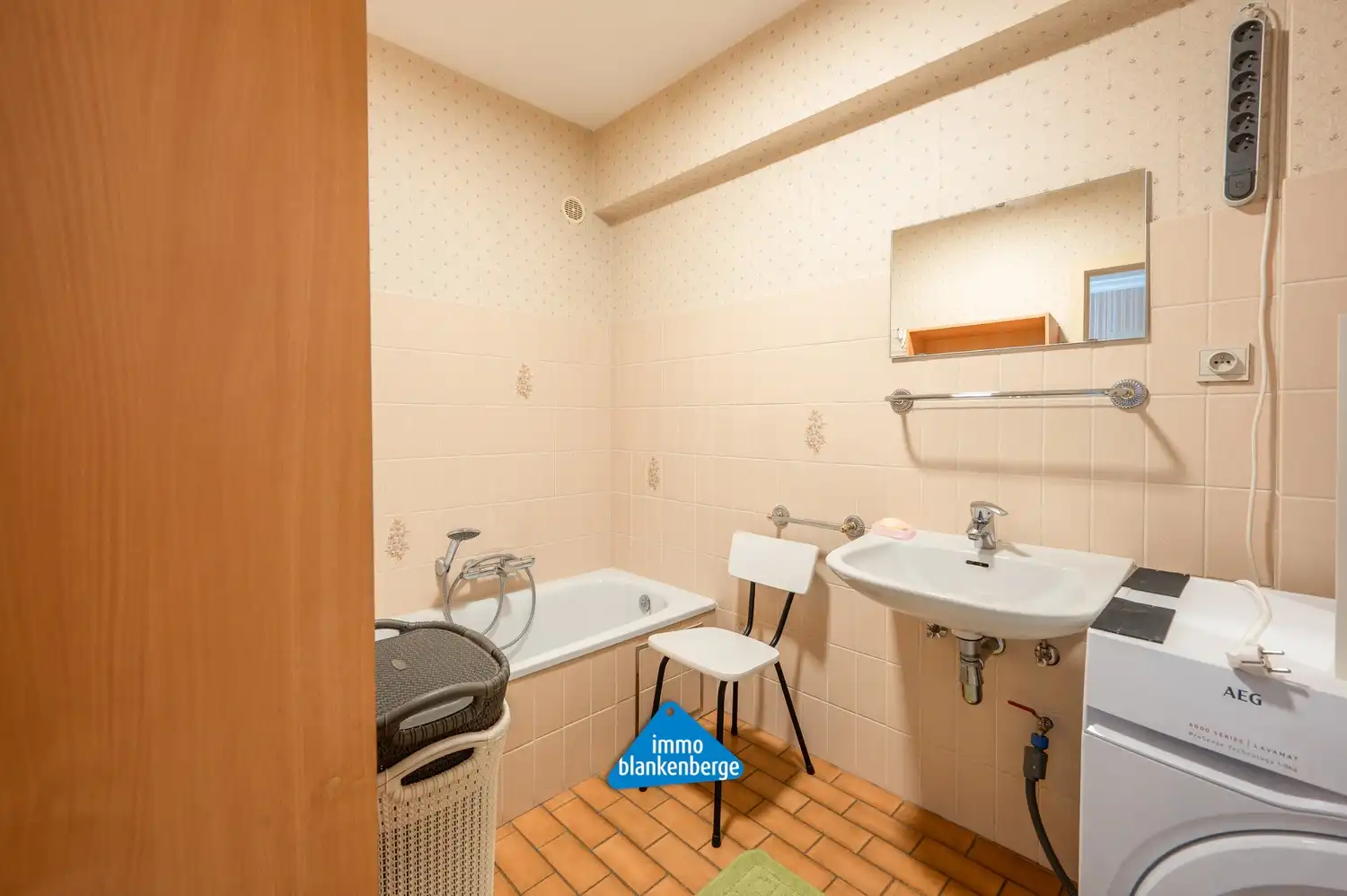 Ruim en lichtrijk appartement met open zicht op de Grote Markt van Blankenberge foto 10