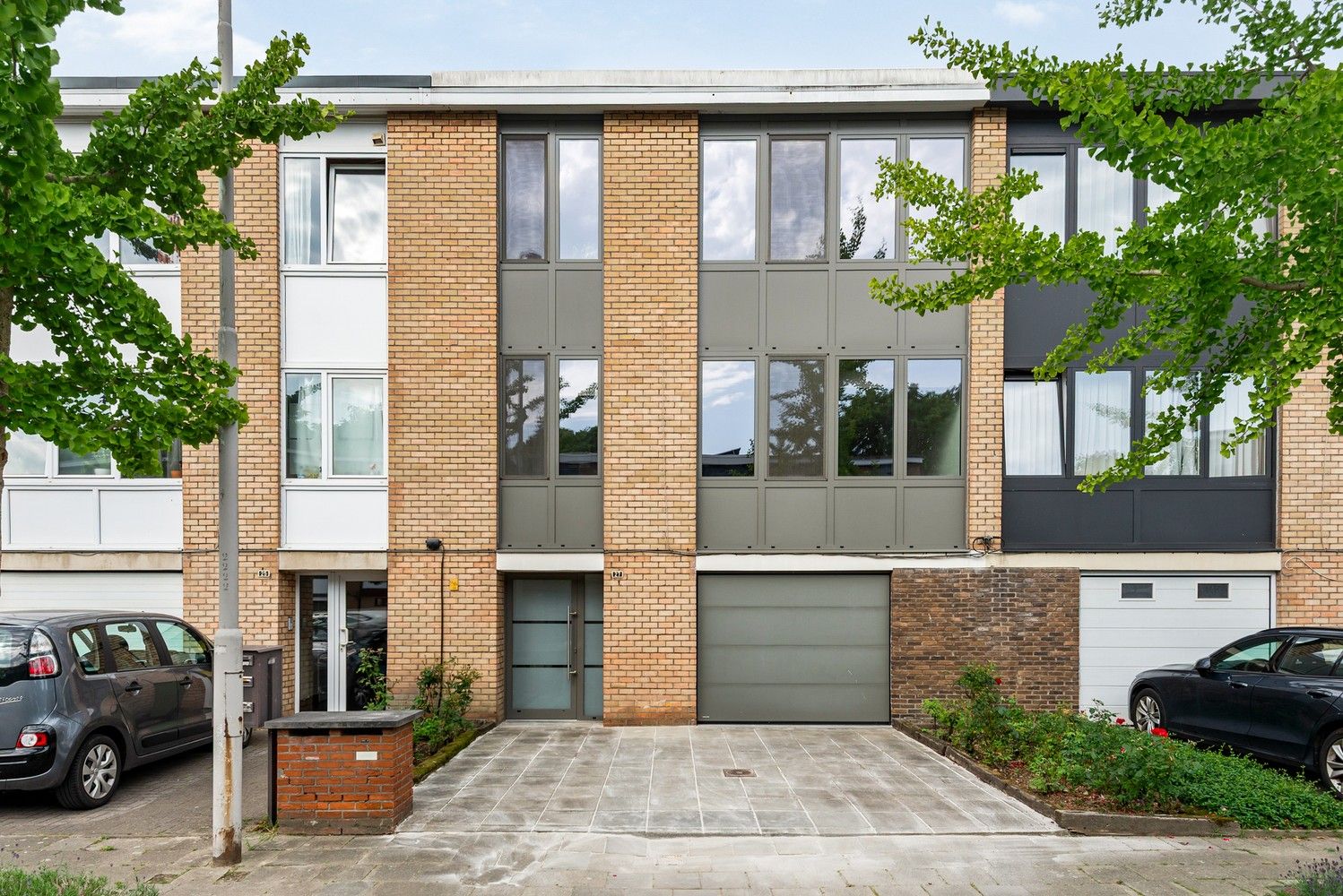 Ruime kangroewoning met 6 slaapkamers en 3 badkamers nabij het Steytelickpark te Wilrijk. foto 35