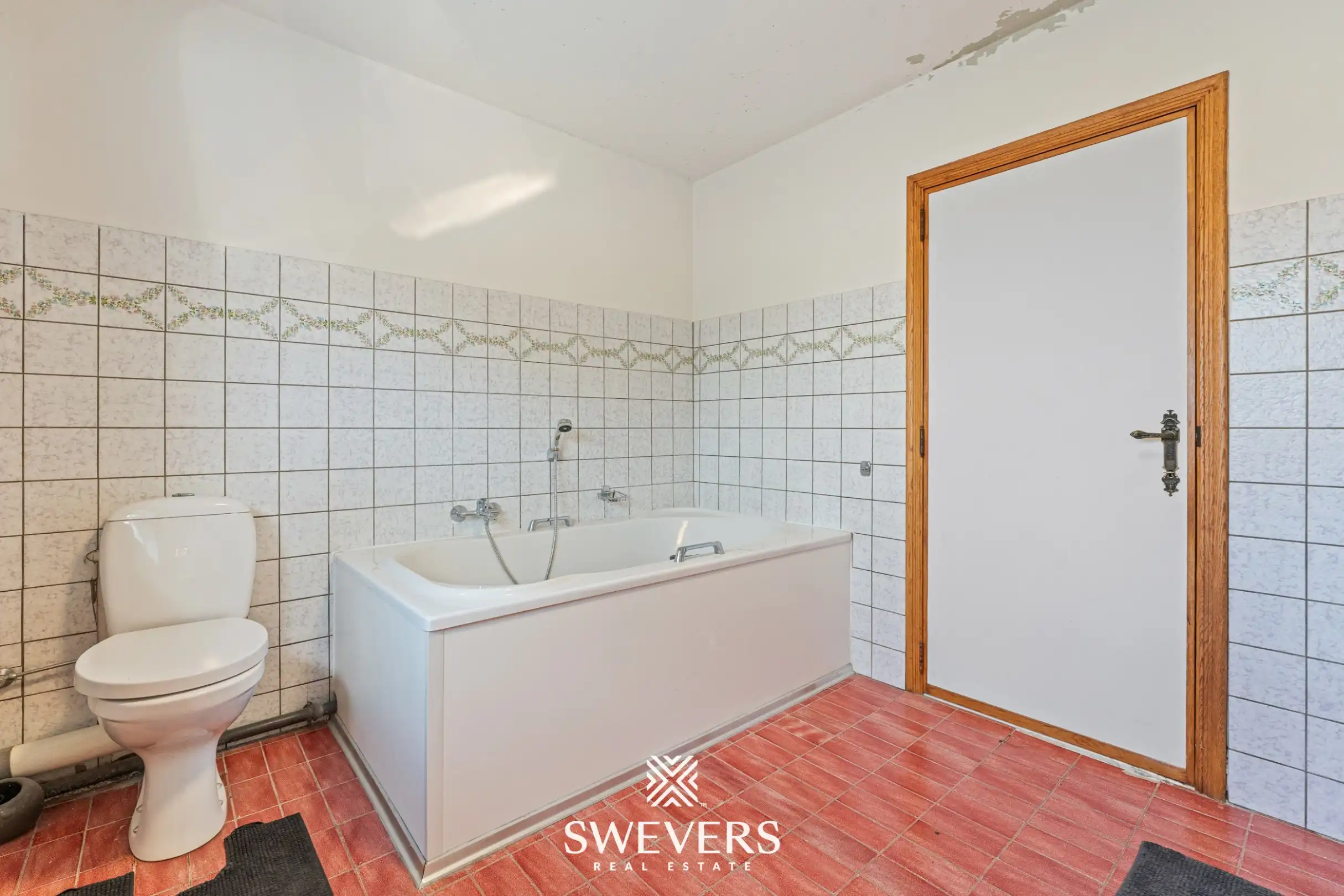 Uniek Privé-domein met eigen wellness, binnenzwembad en feestzaal foto 12