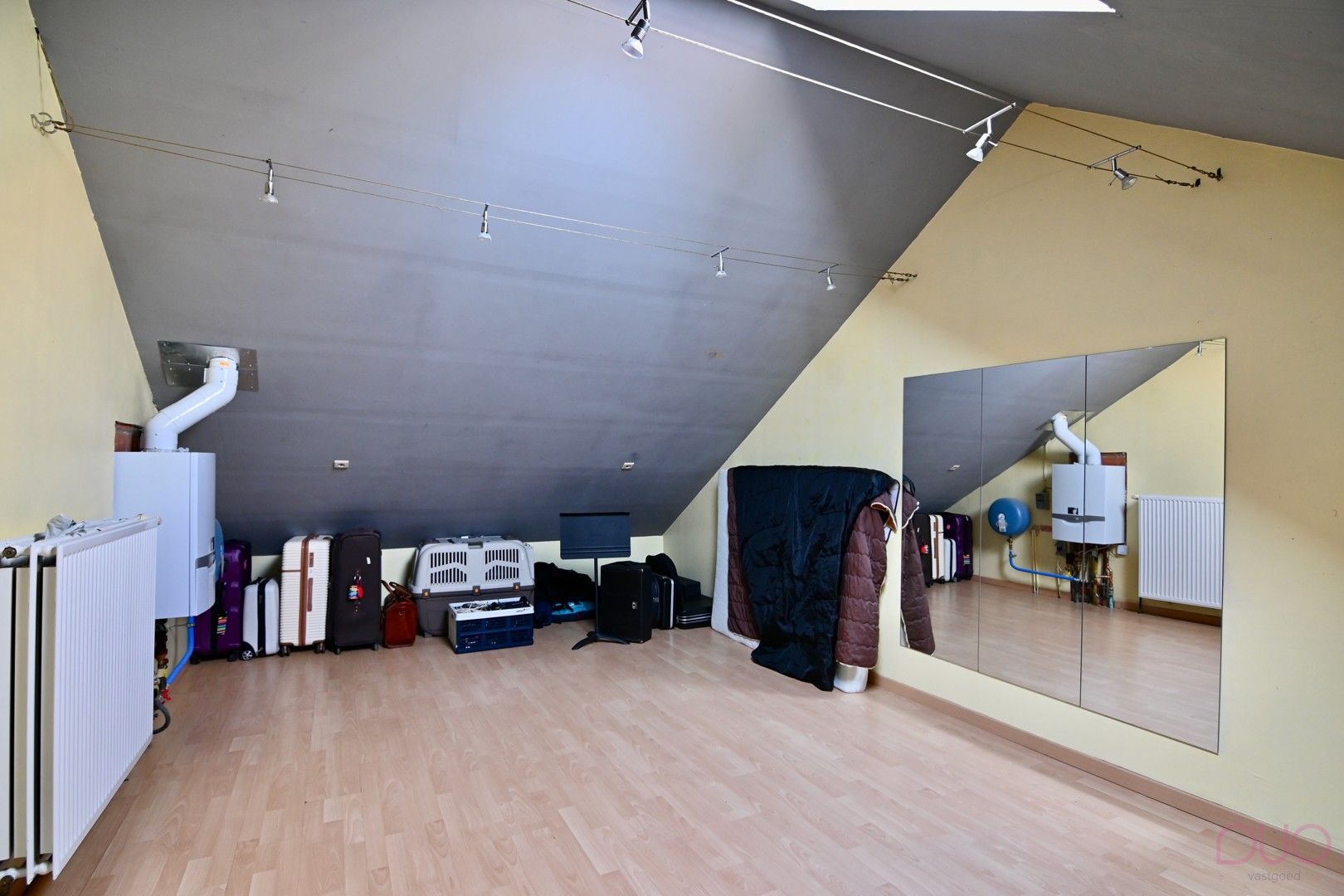 Statige instapklare gezinswoning met 4 slaapkamers op wandelafstand van centrum Sint-Truiden (TOPLOCATIE) foto 24