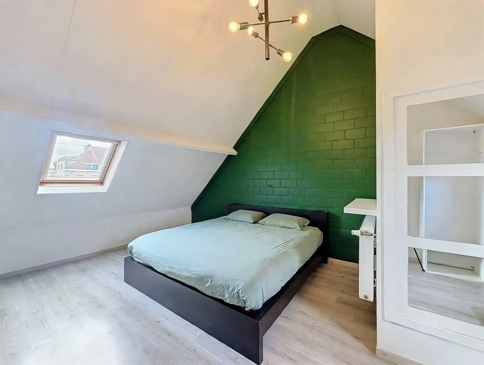 Ruime gezinswoning met 5 slaapkamers, EPC B en 203 m² bewoonbare oppervlakte in een doodlopende straat! foto 11