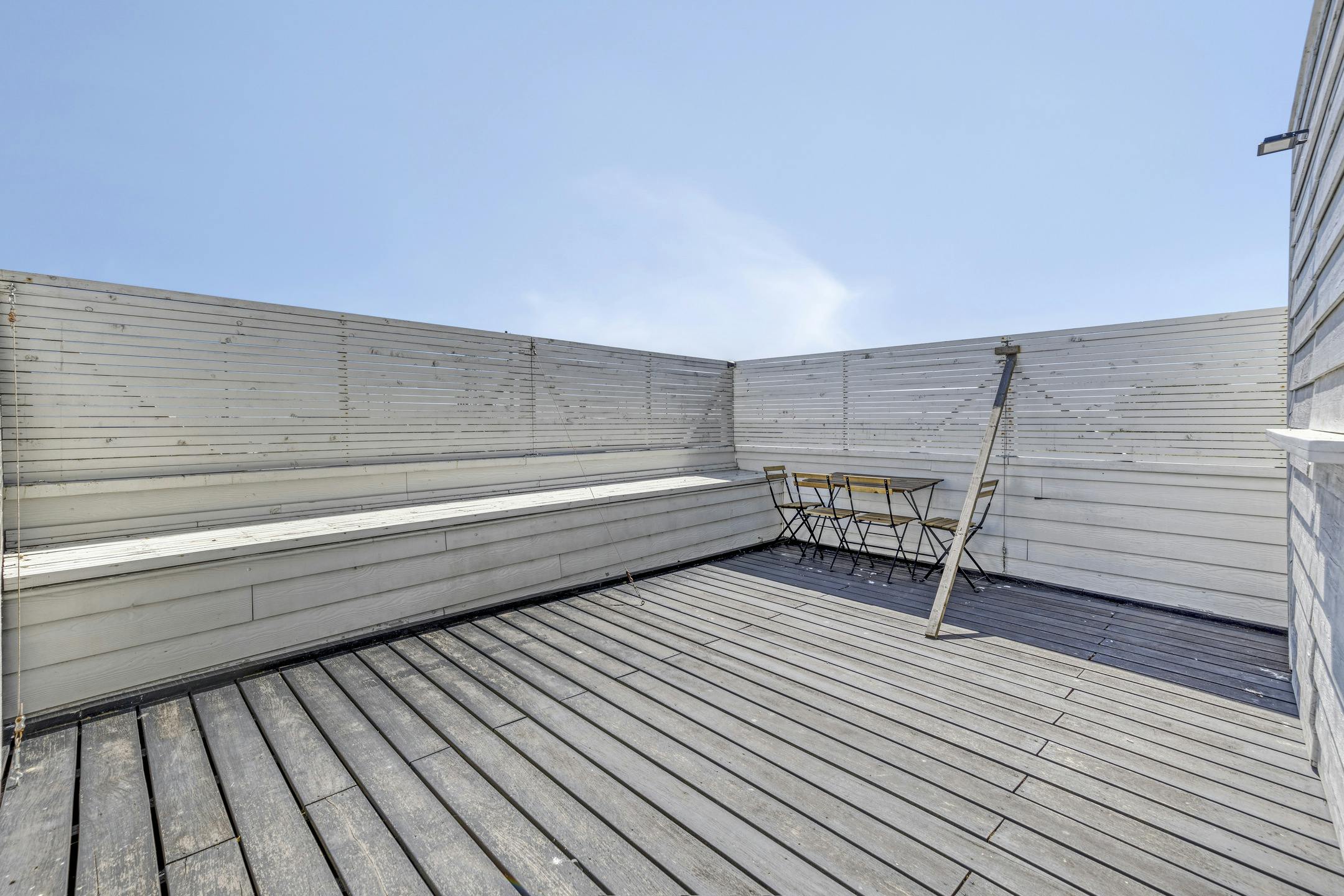 Instapklaar twee slaapkamer appartement te koop in Zeebrugge foto 12