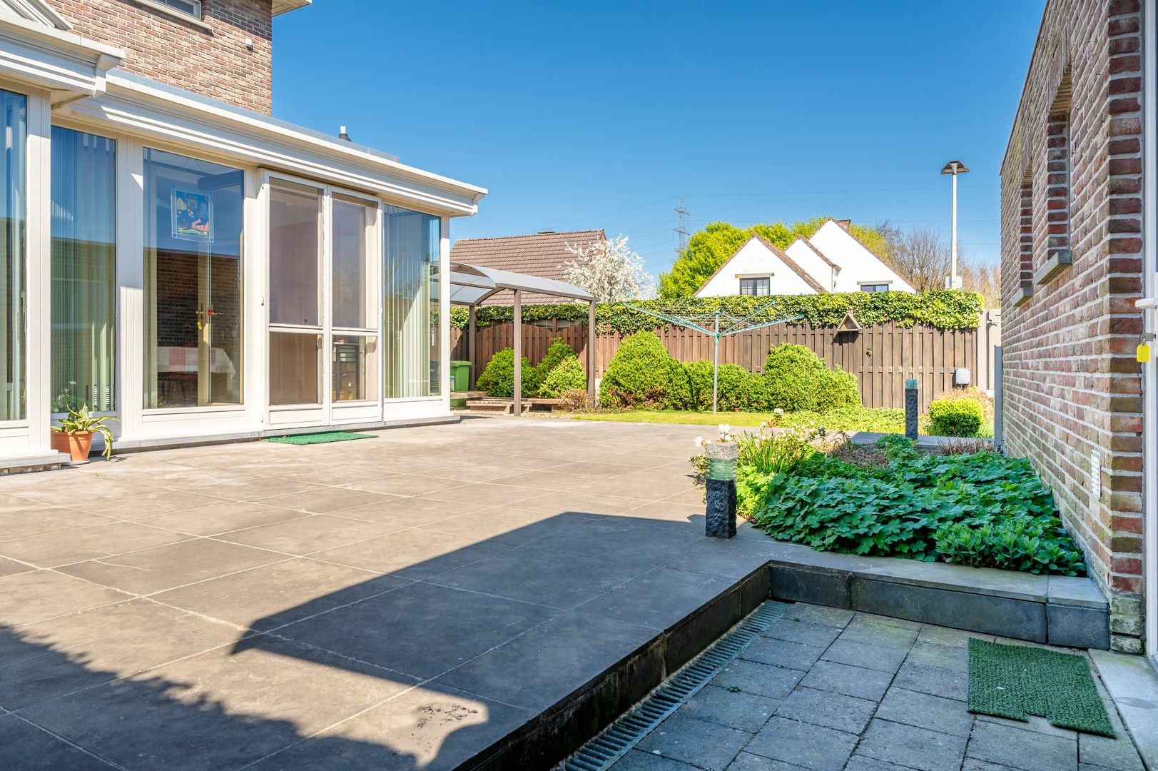 Lichtrijke woning met open leefruimte en garage! foto 20