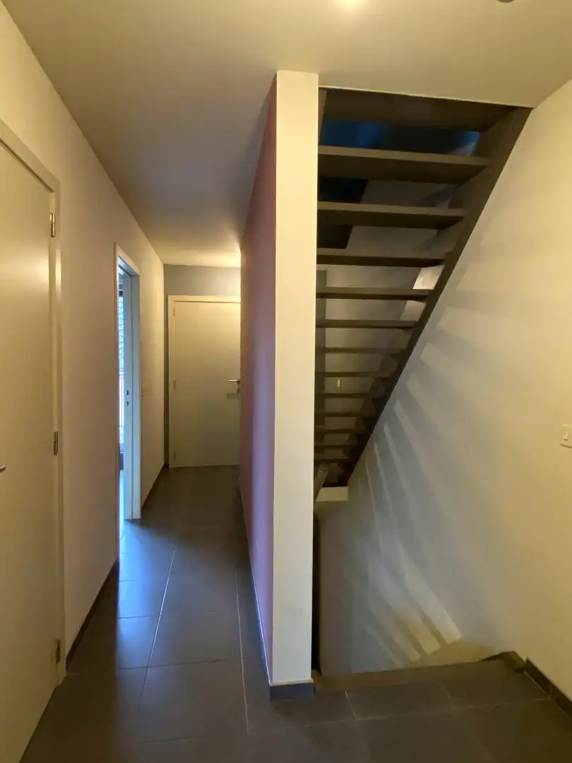 GEZELLIGE RIJWONING MET 3 SLPKS | KOER EN TERRAS foto 6