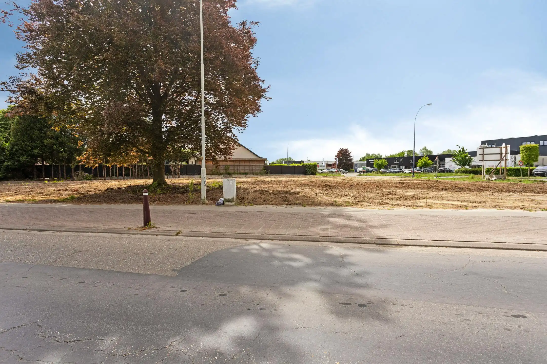Lot 4 bouwgrond van 508m² voor halfopen bebouwing in Kontich foto {{pictureIndex}}