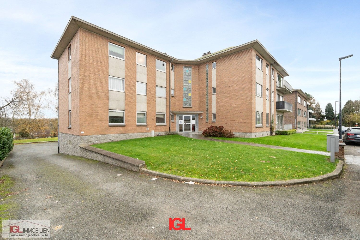 Ruim en licht appartement met 3 slaapkamers, groot terras en garage nabij centrum Sint-Pieters-Leeuw foto 23