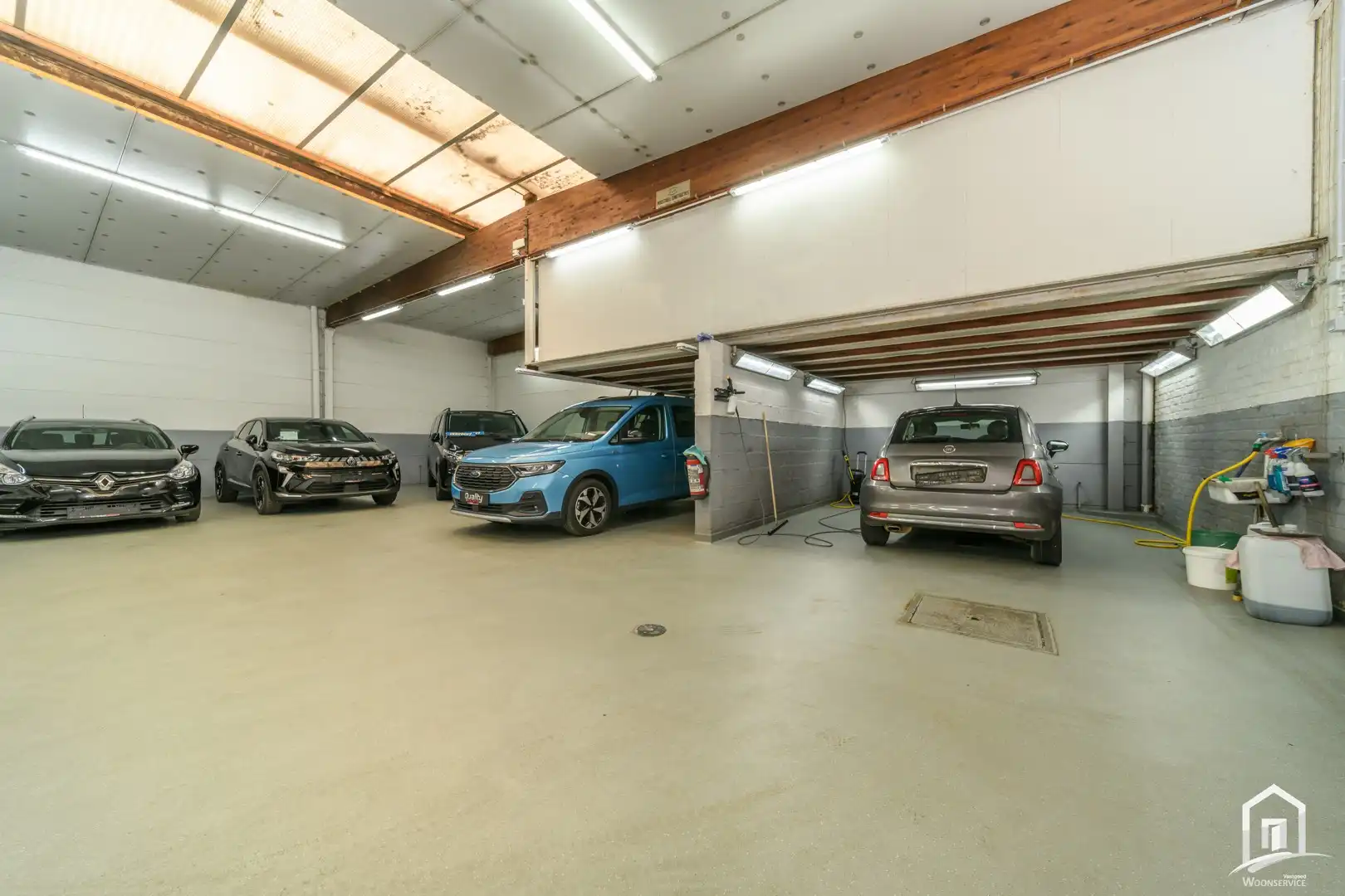 Ruim commercieel pand met showroom en magazijn op uitstekende locatie te Erembodegem foto 23