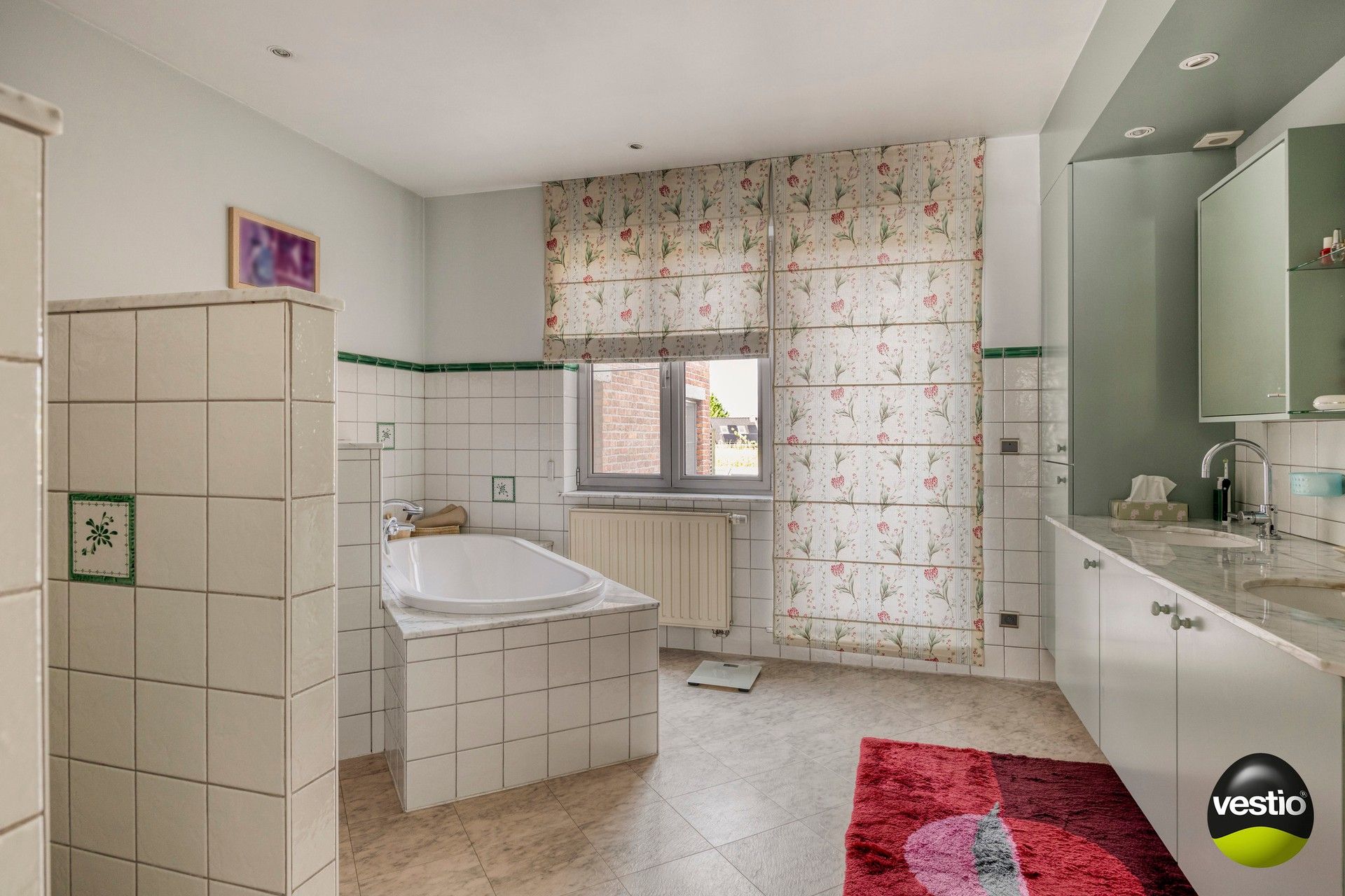 Instapklare herenwoning met garage en knappe stadstuin op topligging in Hasselt. foto 19