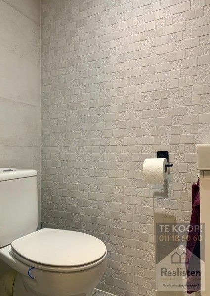 Gerenoveerd appartement met centrale ligging èn 2 slaapkamers foto 11